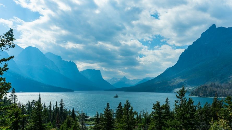 The best summer camps in Montana, USA.