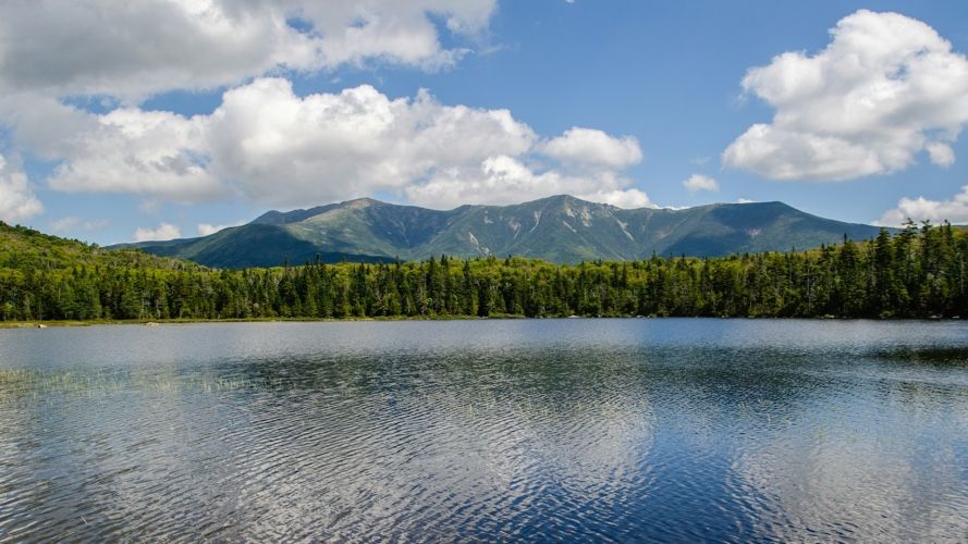 The best summer camps in New Hampshire, USA.