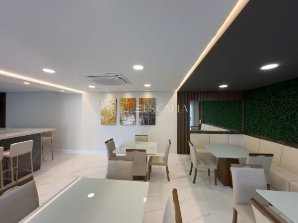 Apartamento à venda no Centro de Joinville | Edifício Cosmopolitan