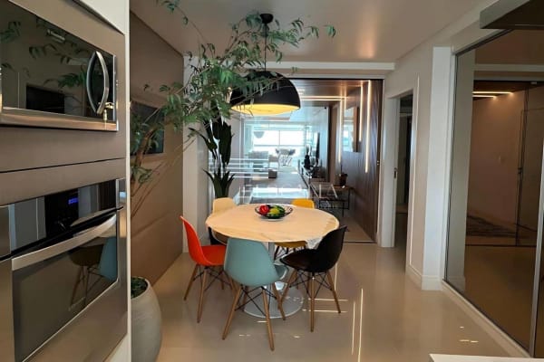 Apartamento frente mar à venda em Balneário Camboriú | Barra Mares