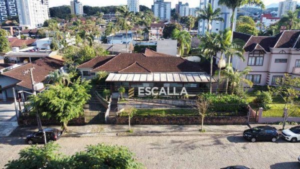 Terreno à venda no bairro Anita Garibaldi - Joinville/SC