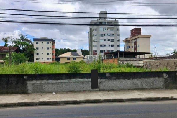 Terreno à venda no bairro Santo Antônio