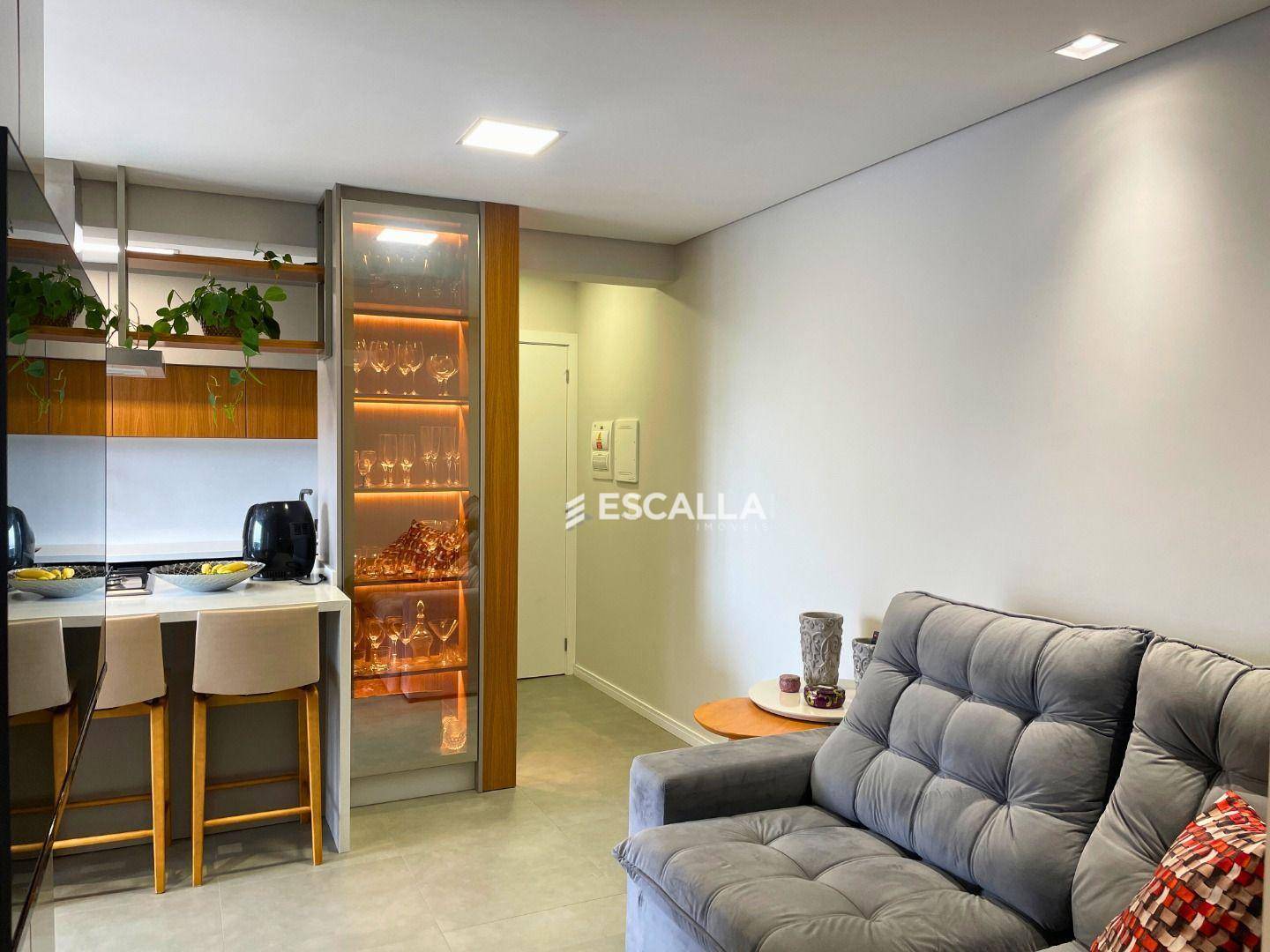 Apartamento semimobiliado à venda no Anita Garibaldi | Edifício Morse 282