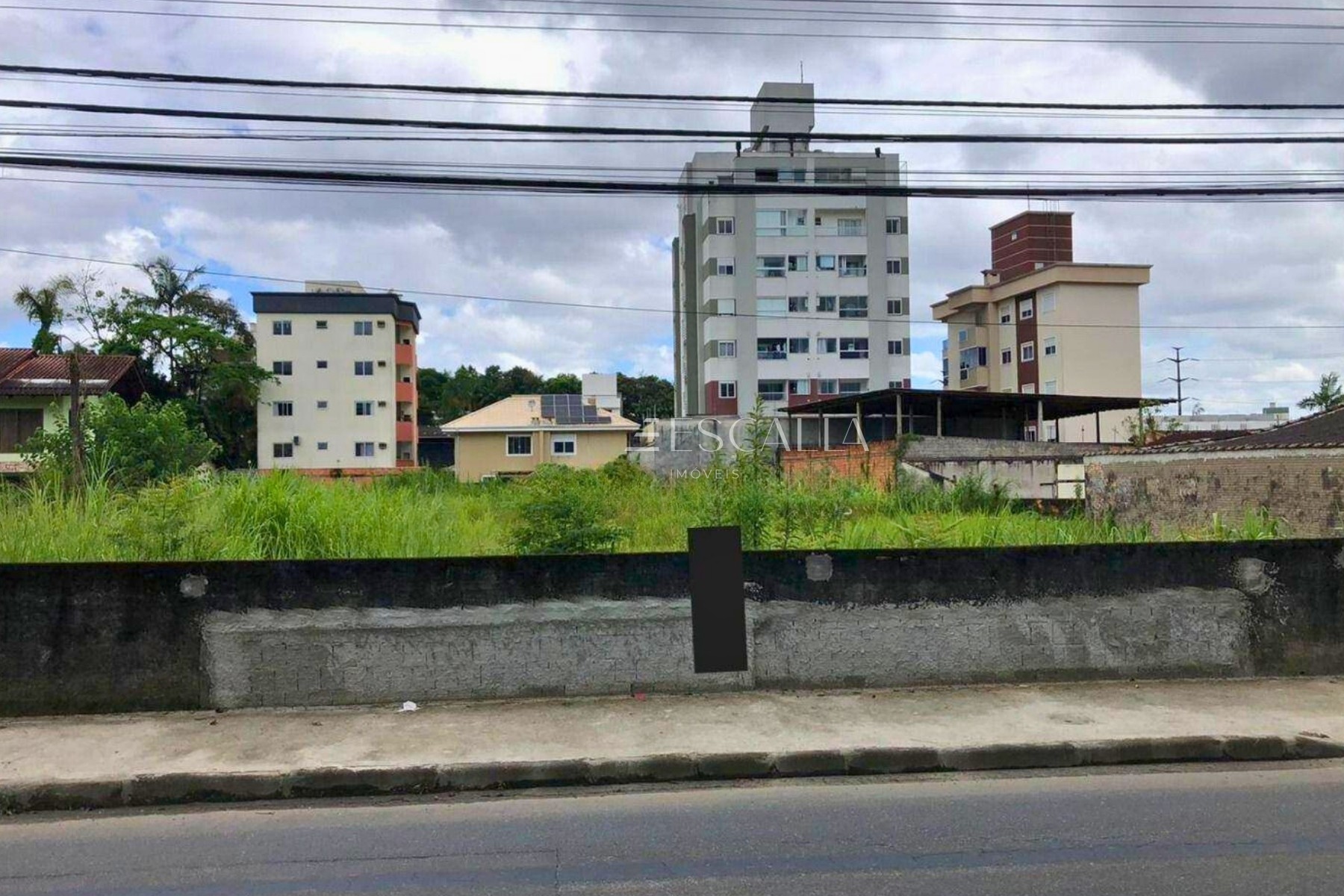 Terreno à venda no bairro Santo Antônio
