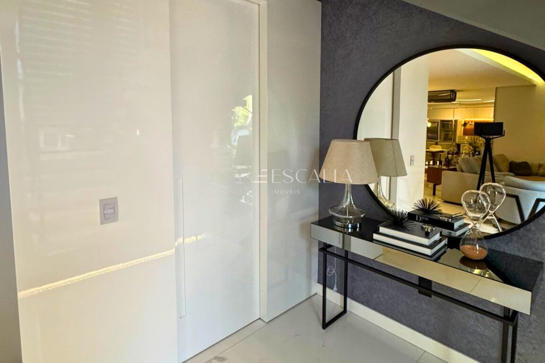 Casa semimobiliada à venda no bairro Costa e Silva