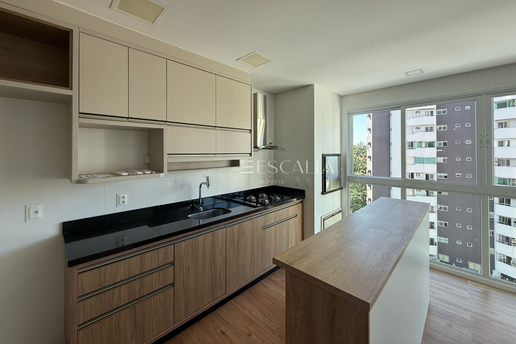 Apartamento semimobiliado à venda no Centro de Joinville | Cosmopolitan