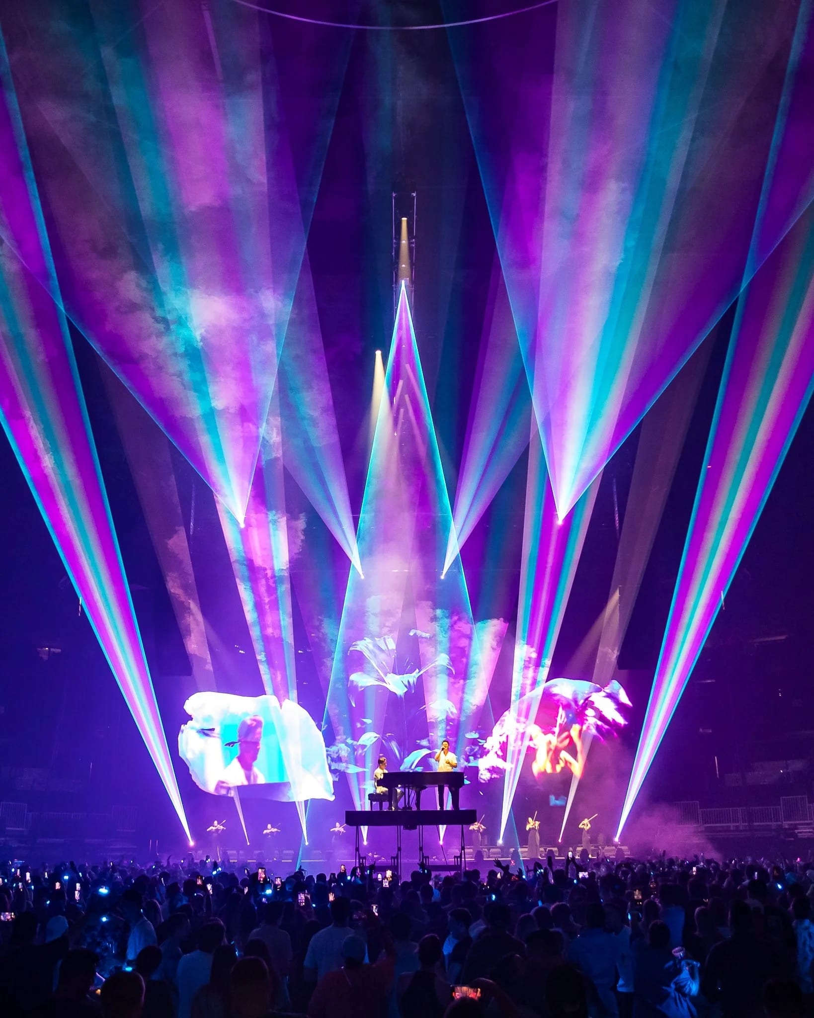 Kygo Sphere Las Vegas show visuals by Comix