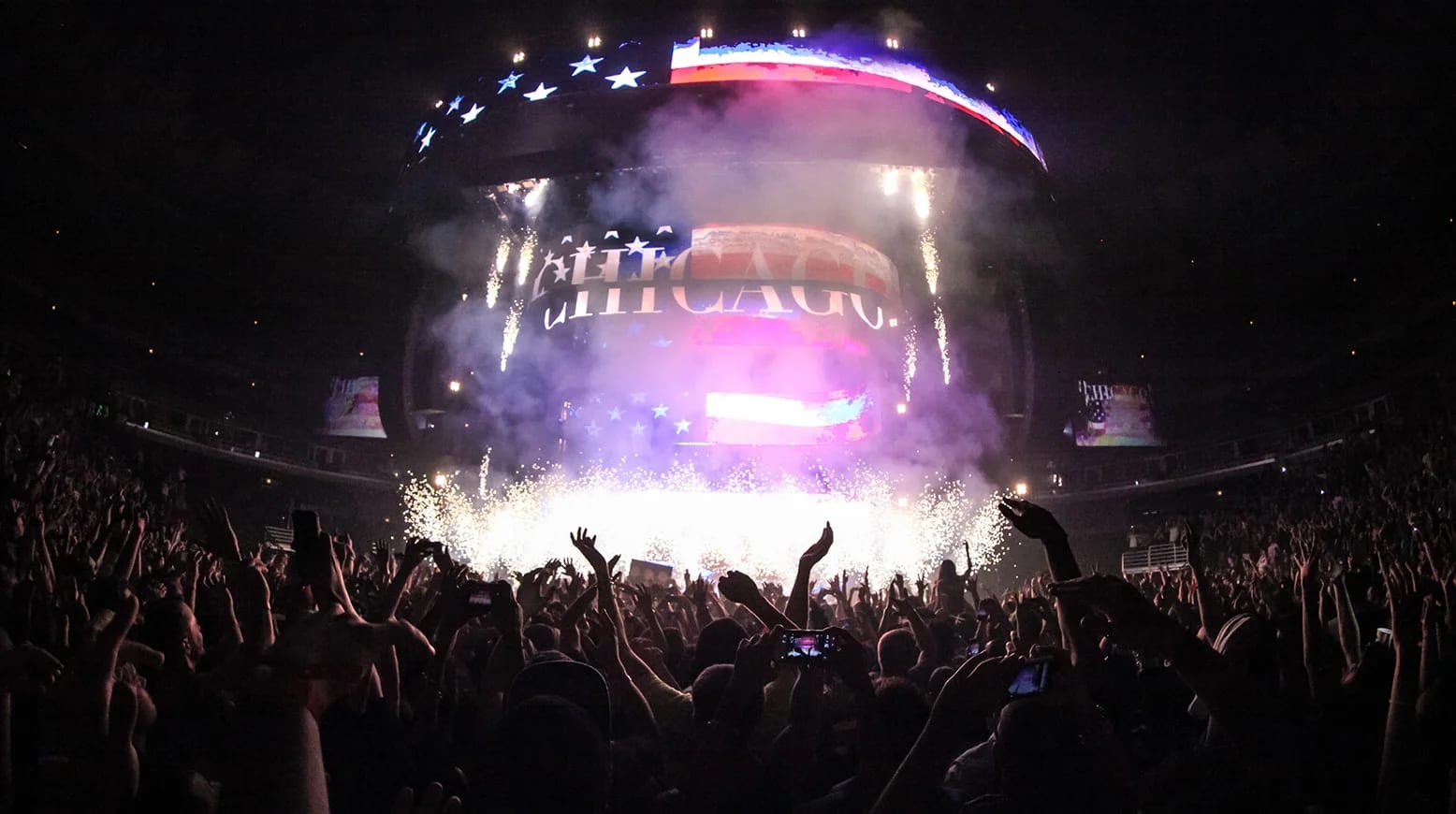 Swedish House Mafia tour visuals by Comix
