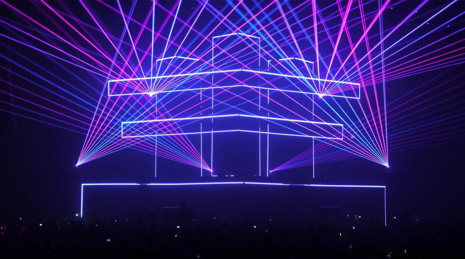 Swedish House Mafia tour visuals by Comix