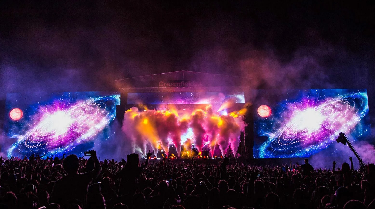 Avicii live tour visuals by Comix