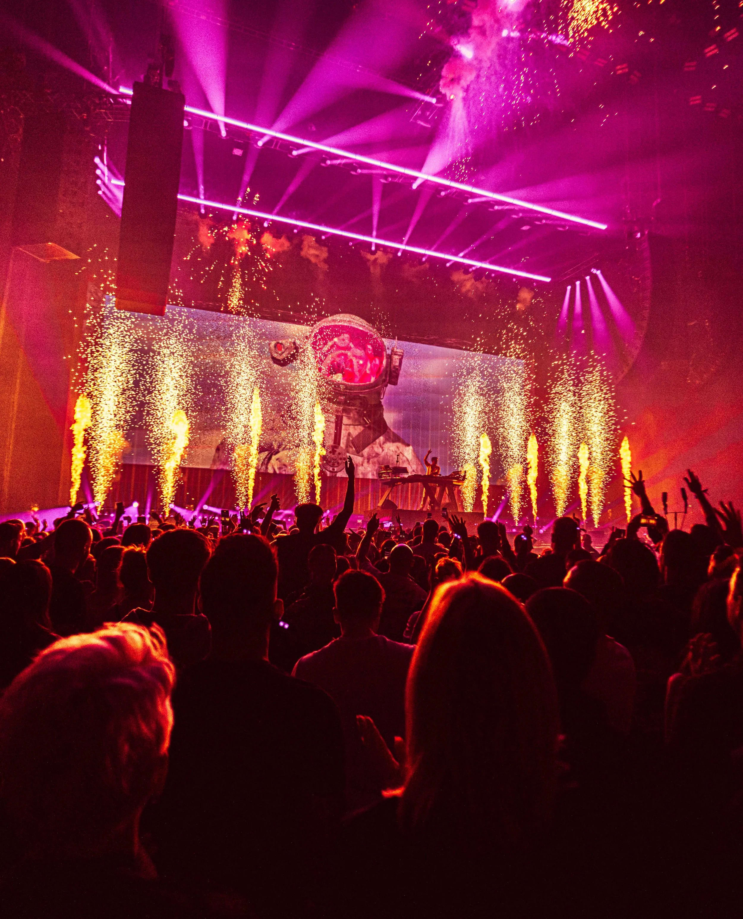 Kygo Sphere Las Vegas show visuals by Comix