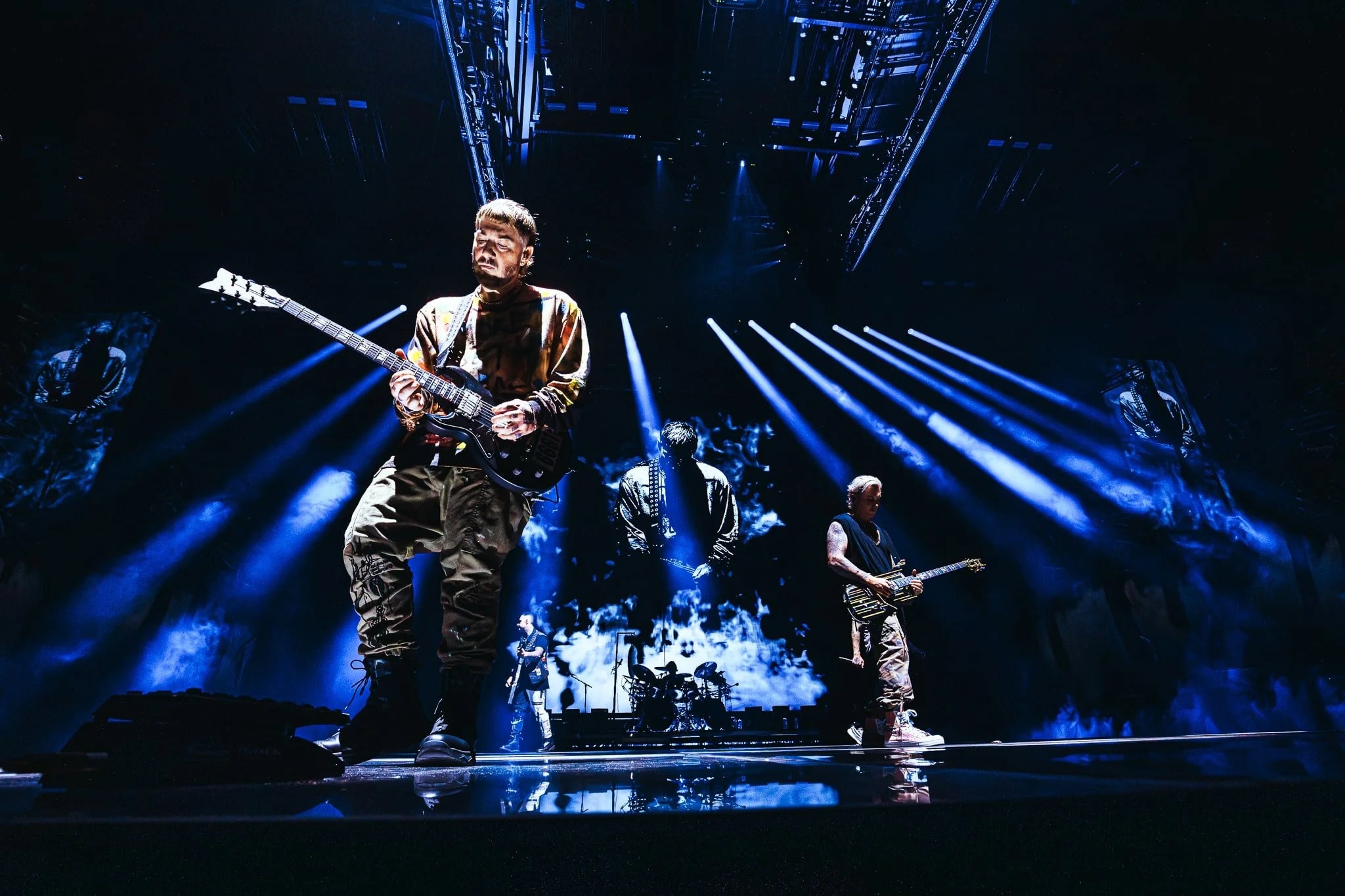 Avenged Sevenfold tour stage visuals by Comix