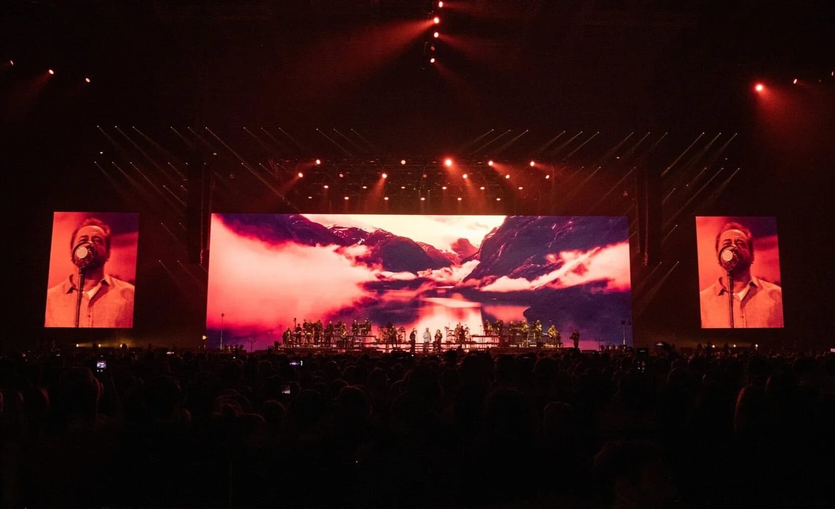 Avicii live tour visuals by Comix