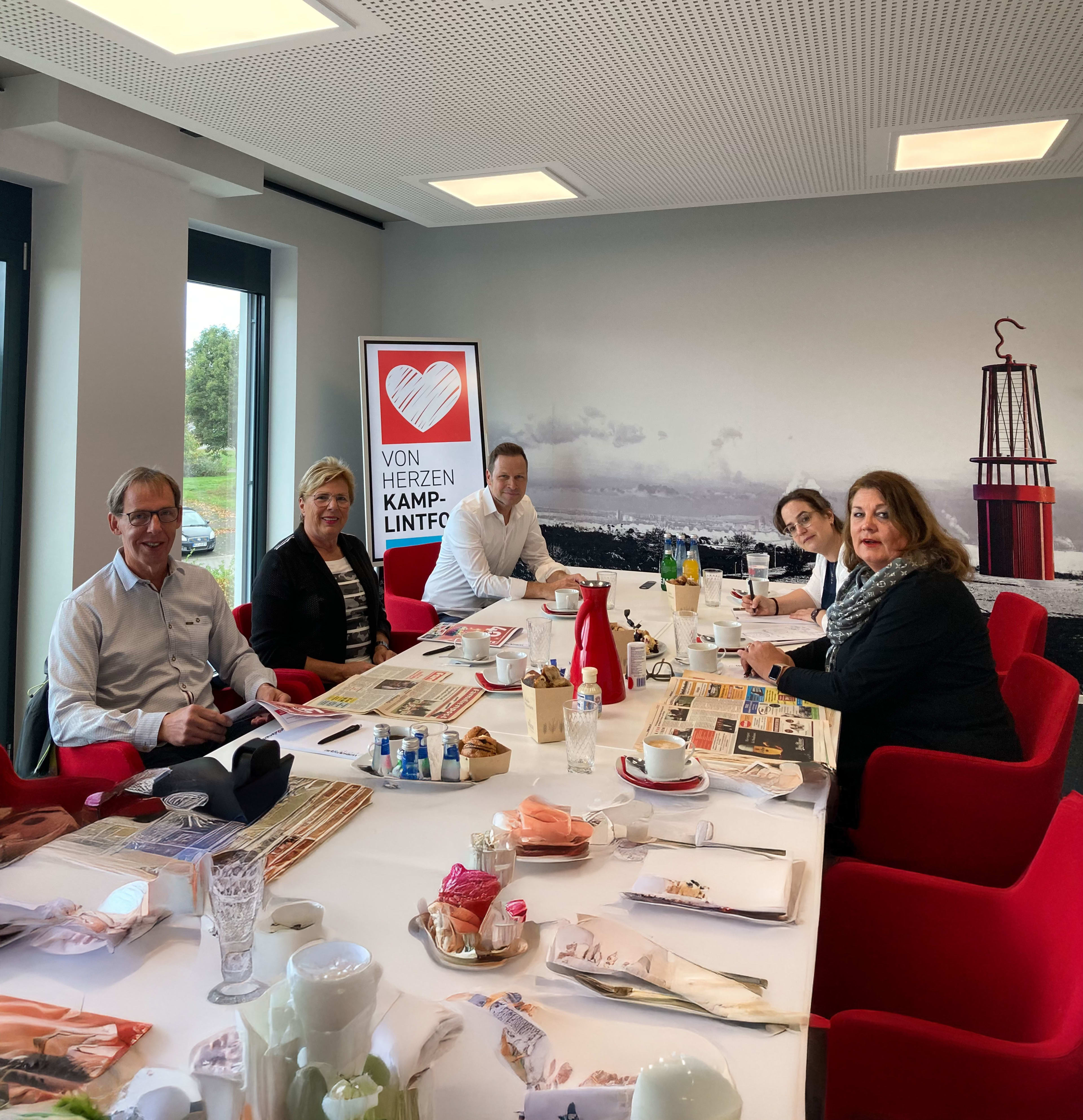 Redaktionssitzung der Familienpost