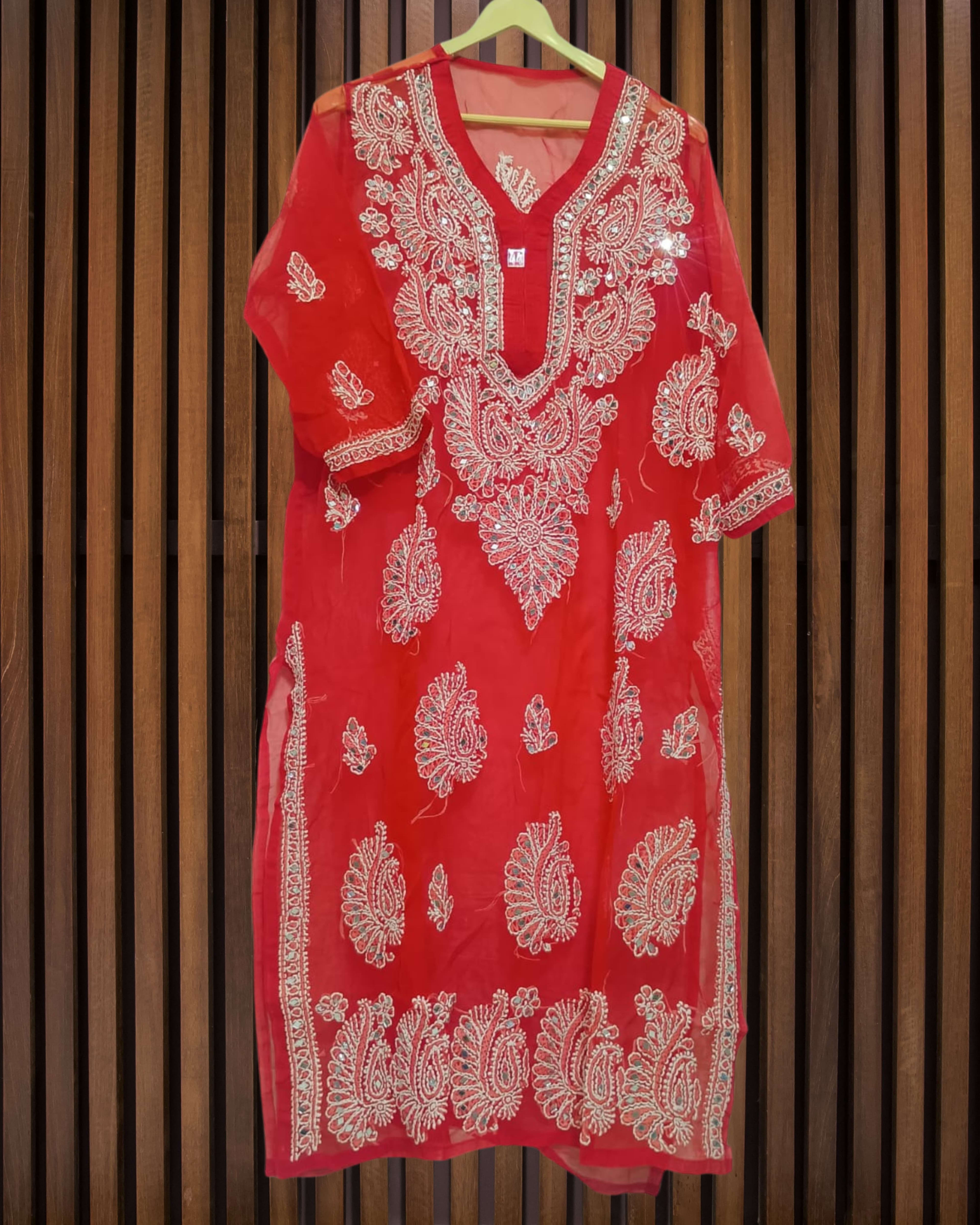 Pairahan Gulzar Kurti  Lucknowi Chikankari - Full view 5