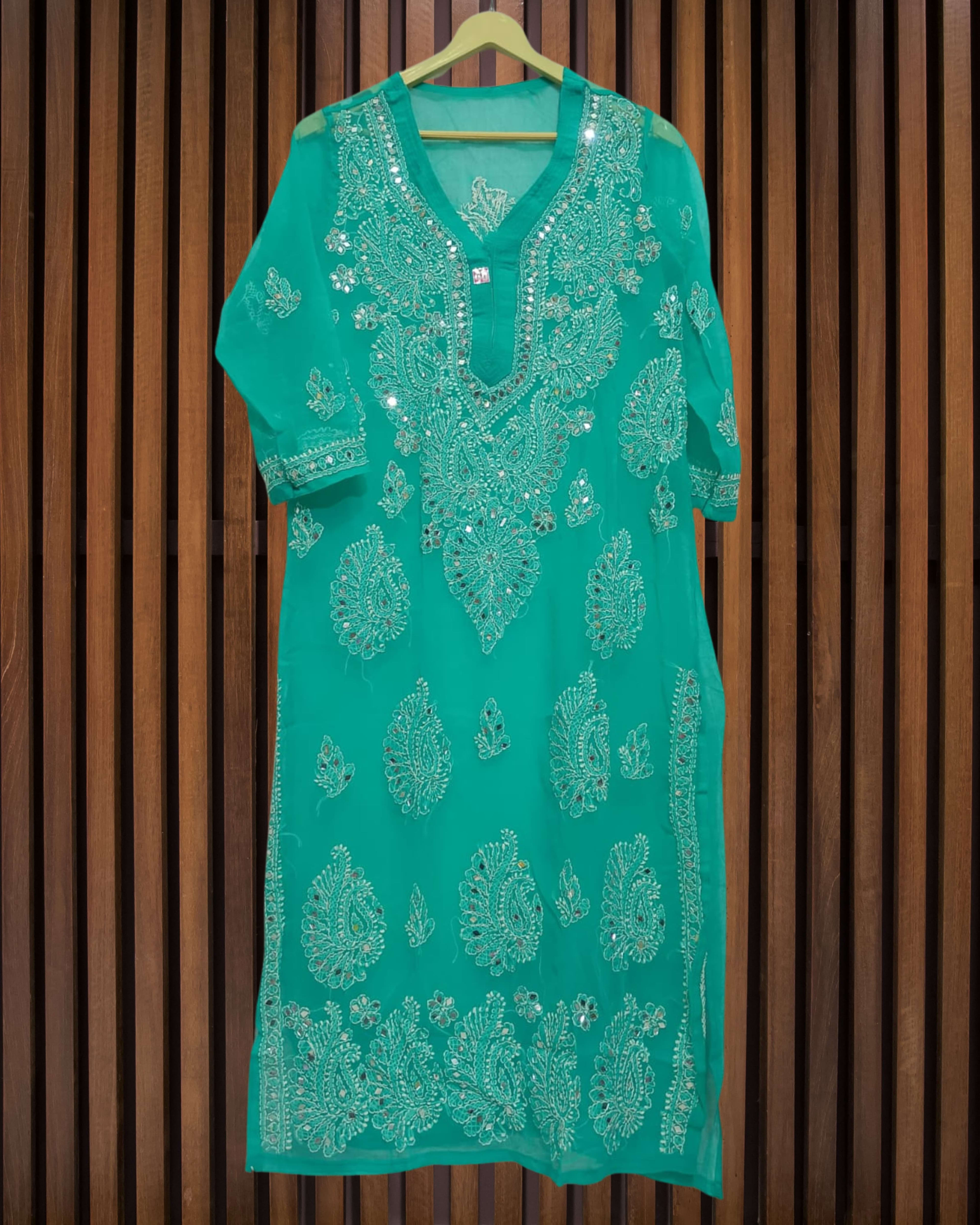 Pairahan Gulzar Kurti  Lucknowi Chikankari - Full view 6