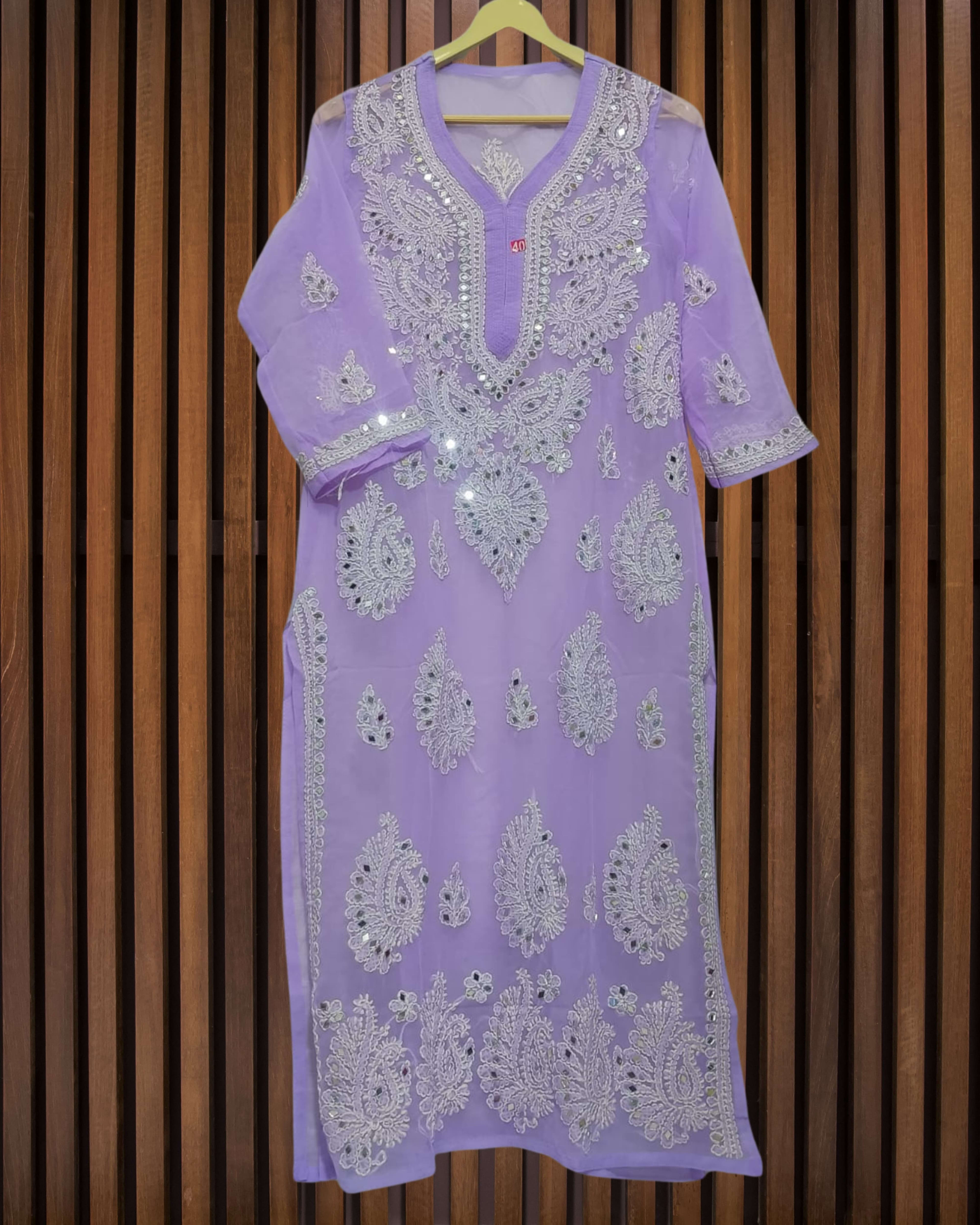 Pairahan Gulzar Kurti  Lucknowi Chikankari - Full view 15