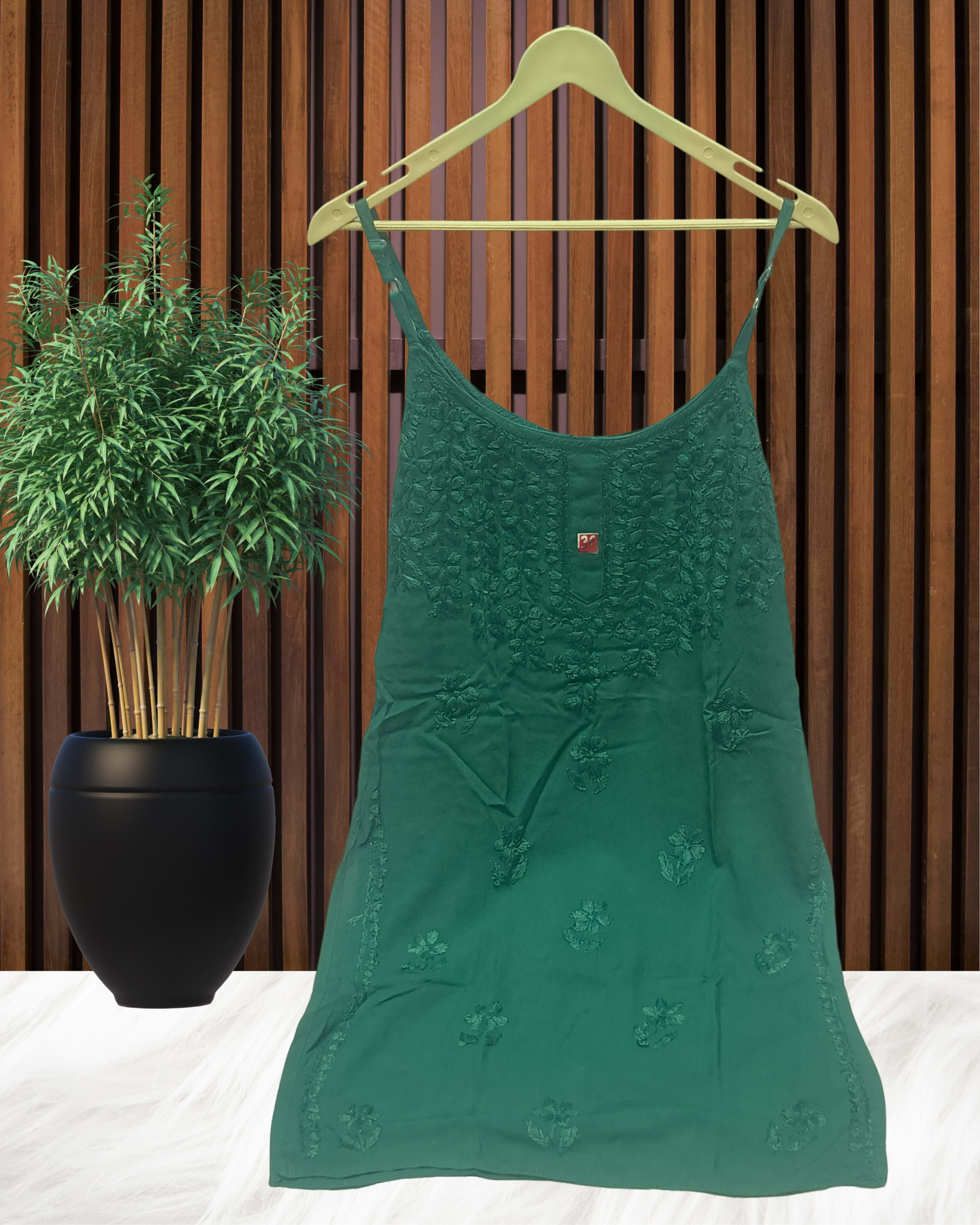 HOOR CHIKANKARI  NOODLE TOP Lucknowi Chikankari - Full view 4