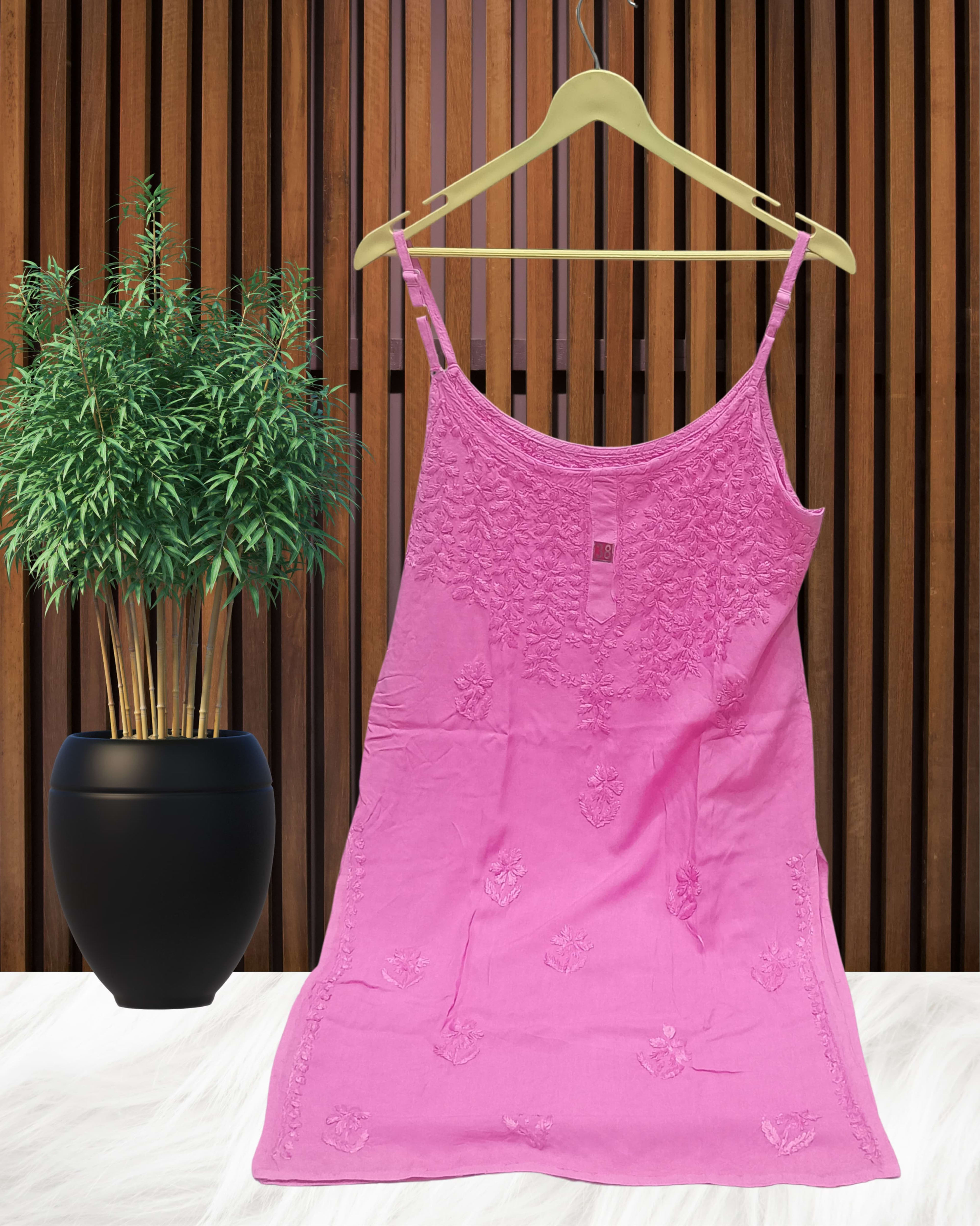 HOOR CHIKANKARI  NOODLE TOP Lucknowi Chikankari - Full view 6