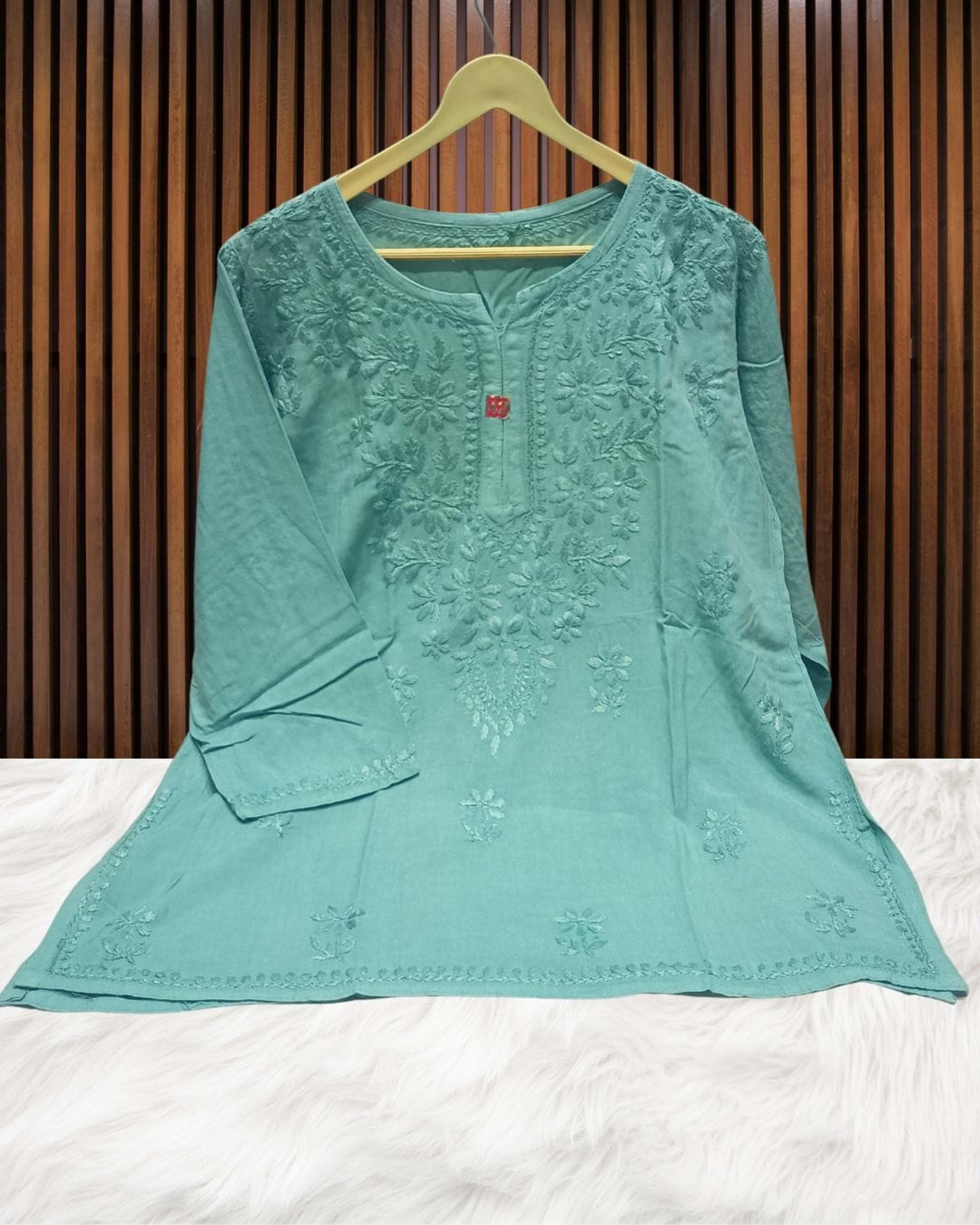 NOOR CHIKANKARI SHORT TOP Lucknowi Chikankari - Full view 5