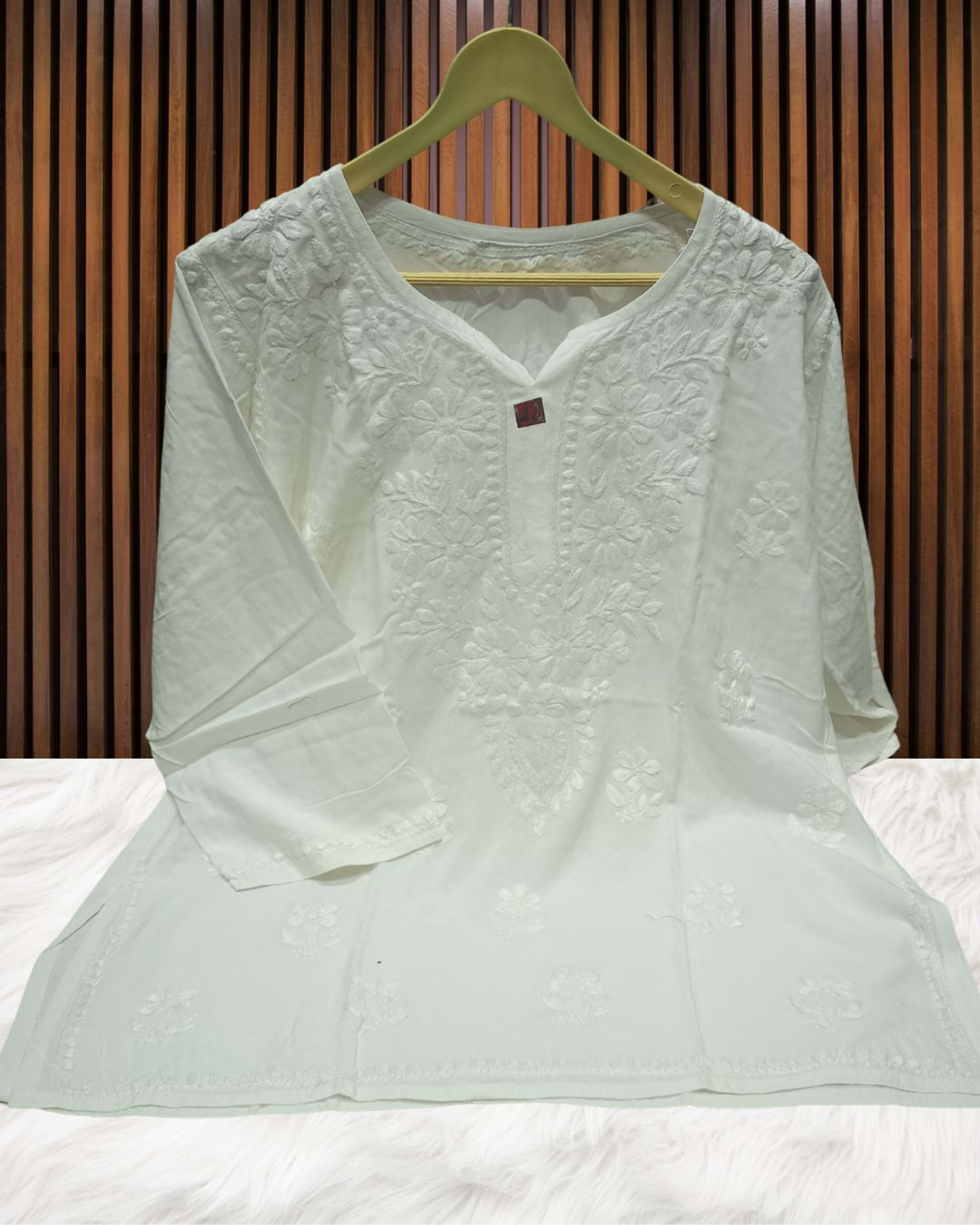 NOOR CHIKANKARI SHORT TOP Lucknowi Chikankari - Full view 15