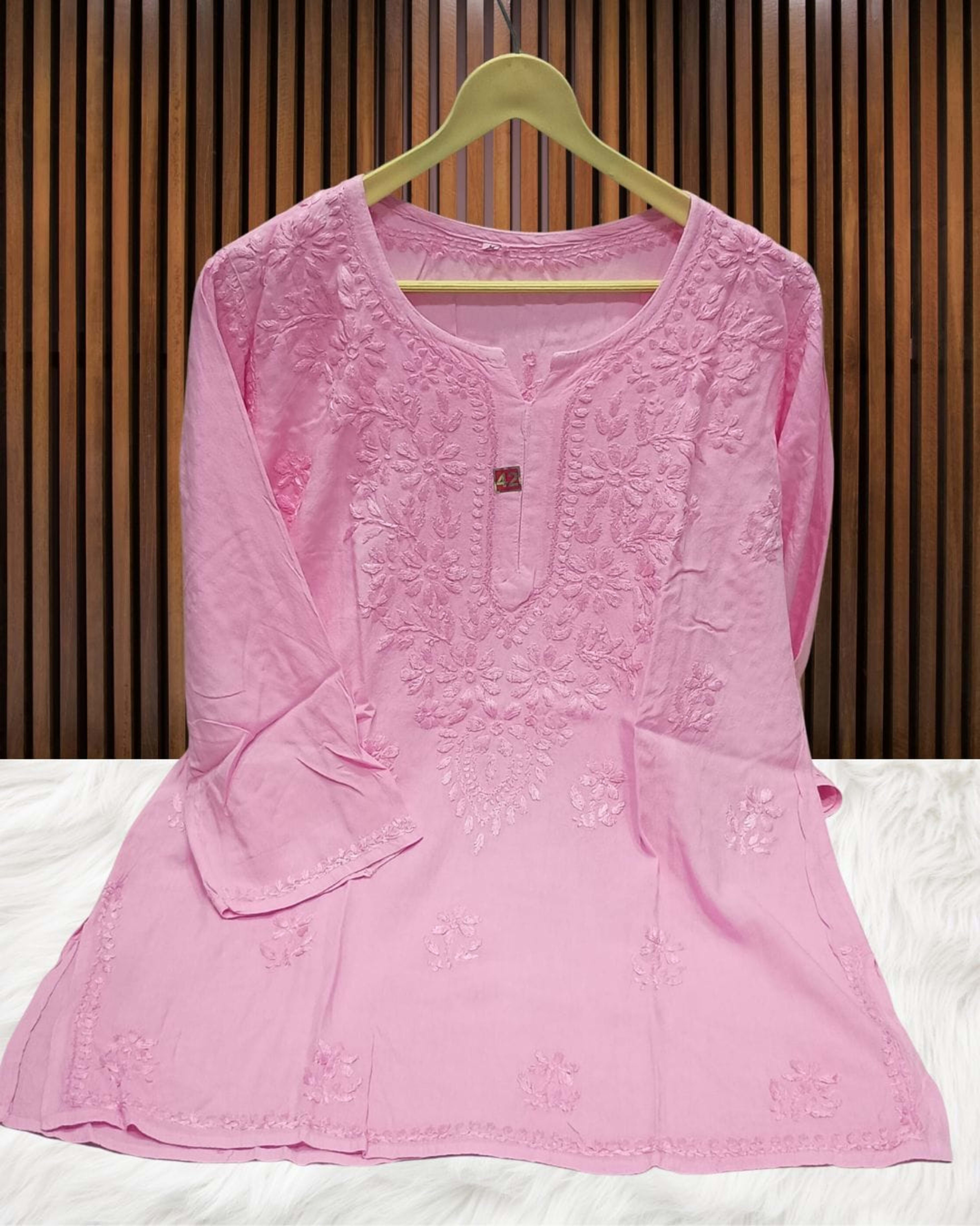 NOOR CHIKANKARI SHORT TOP Lucknowi Chikankari - Full view 16