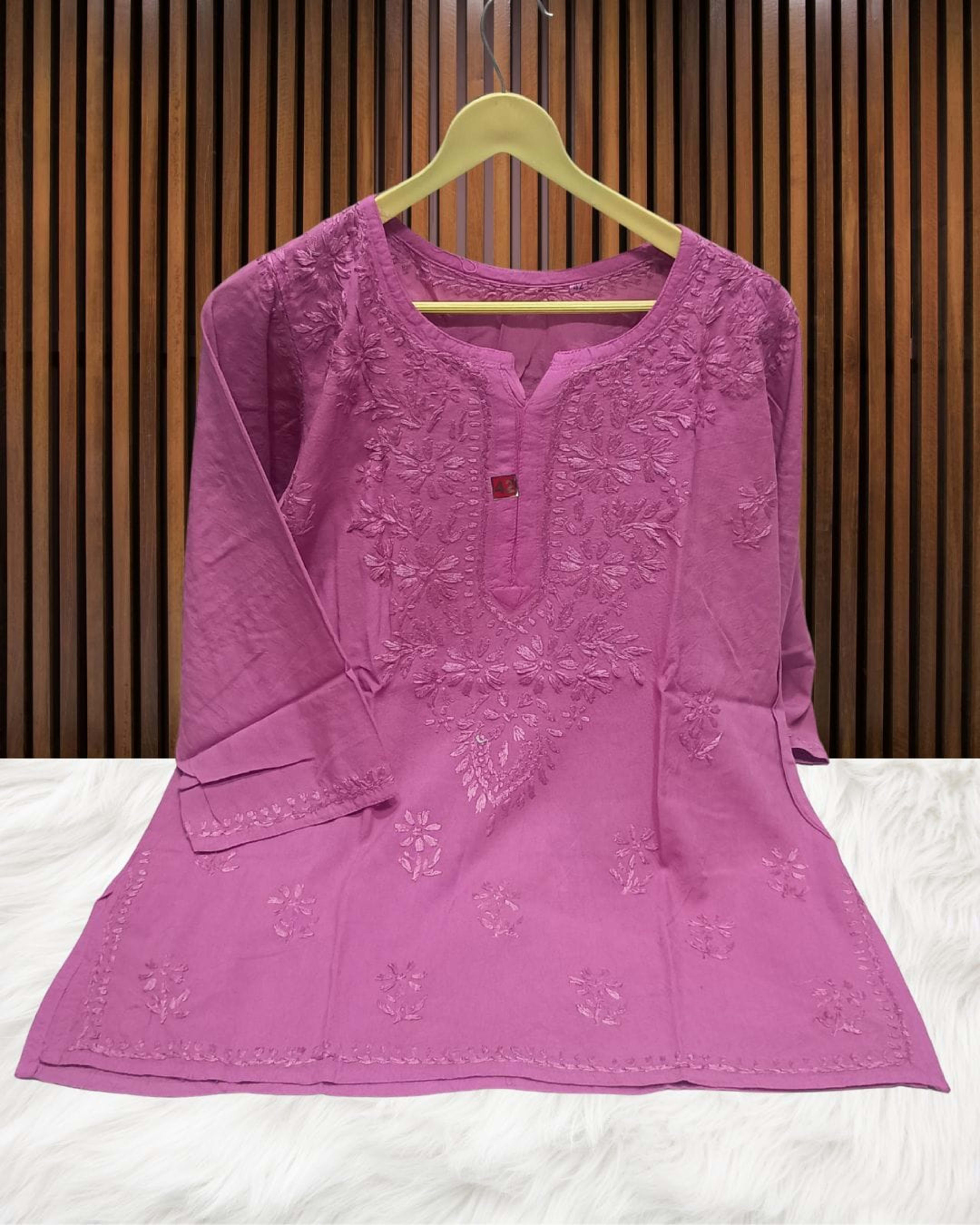 NOOR CHIKANKARI SHORT TOP Lucknowi Chikankari - Full view 17