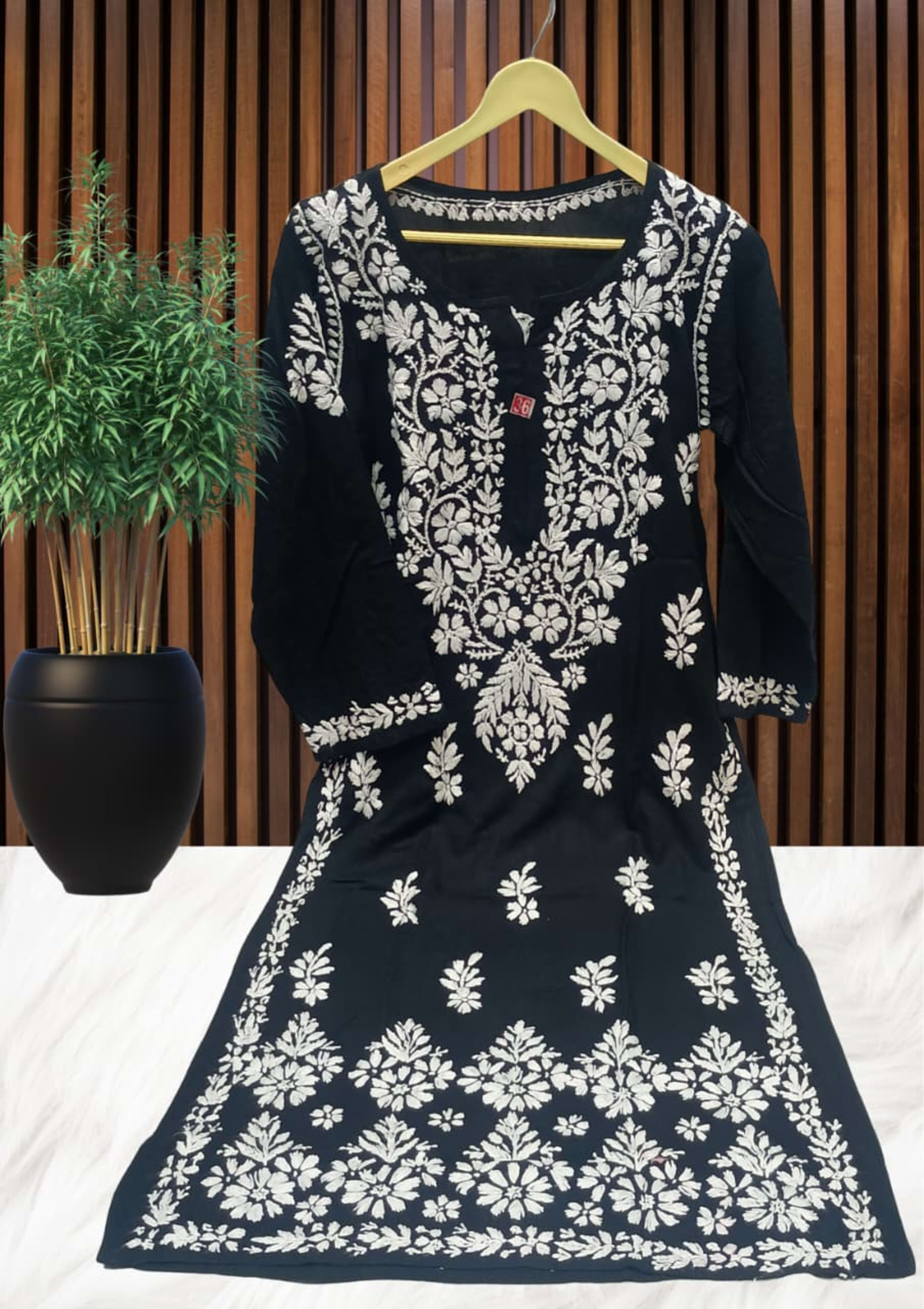 ZUBAIDA CHIKAN KURTI Lucknowi Chikankari - Full view 9