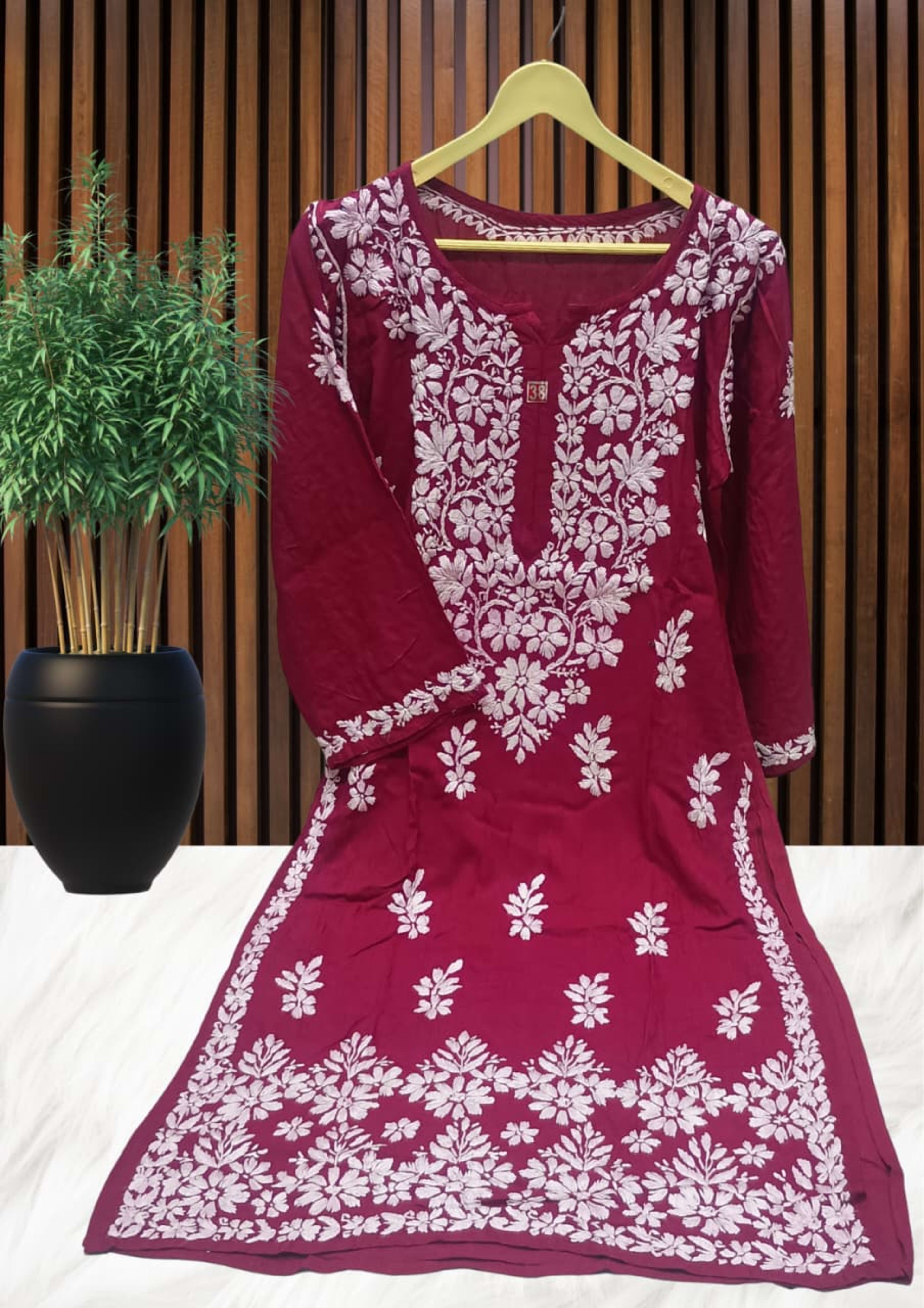 ZUBAIDA CHIKAN KURTI Lucknowi Chikankari - Full view 11