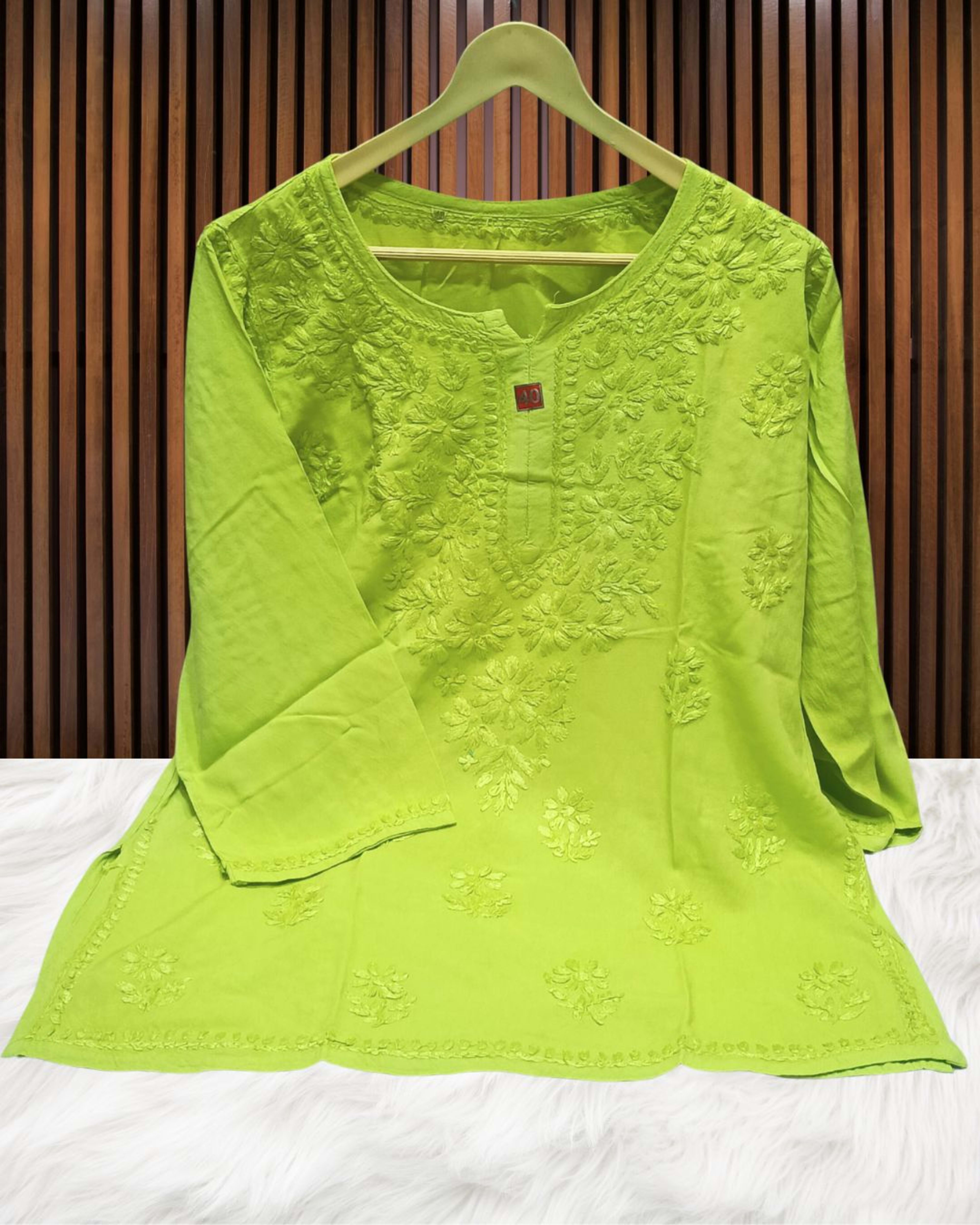 Lucknowi Handwork Short Chikankari Kurti  Lucknowi Chikankari - Full view 7