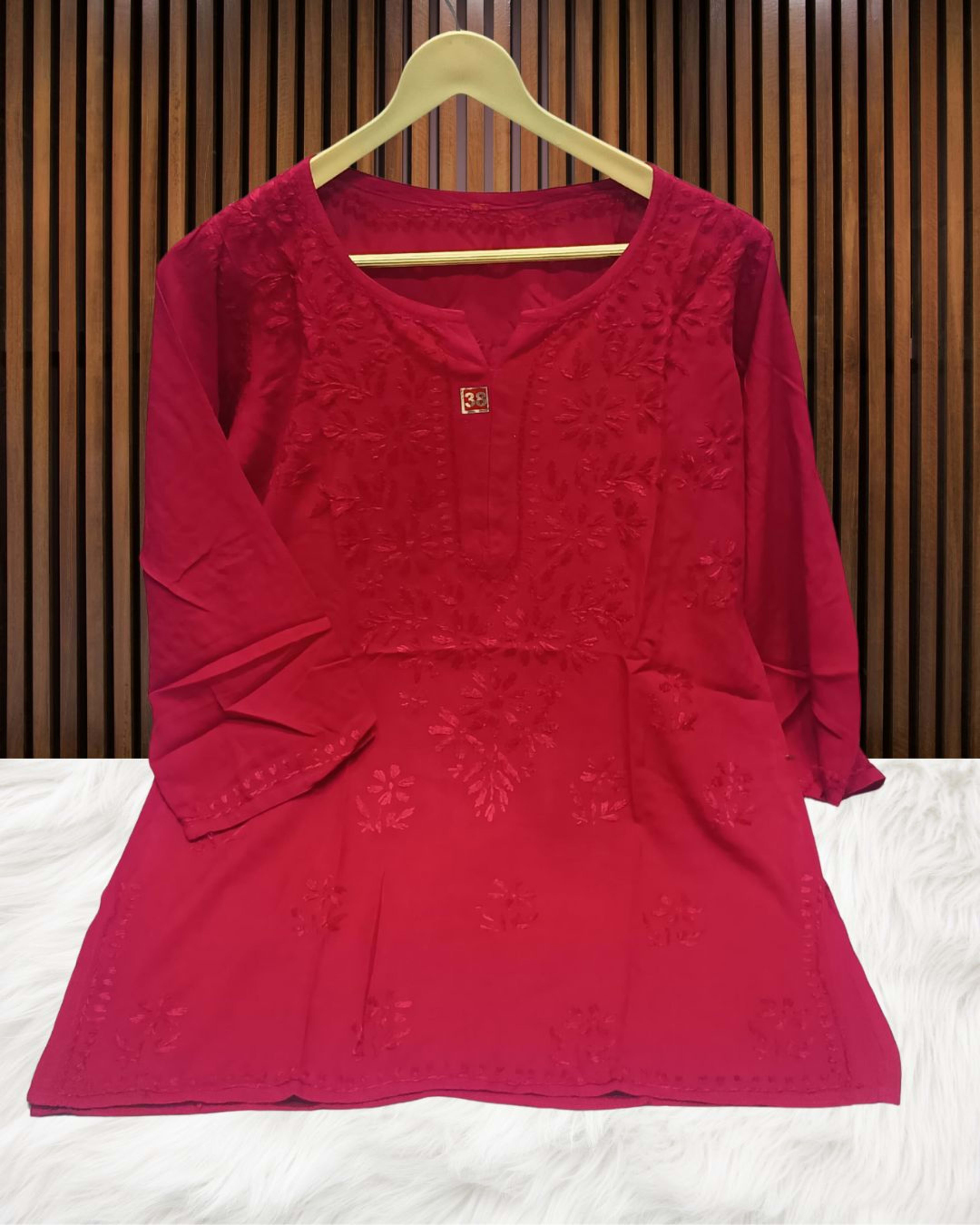 Lucknowi Handwork Short Chikankari Kurti  Lucknowi Chikankari - Full view 16