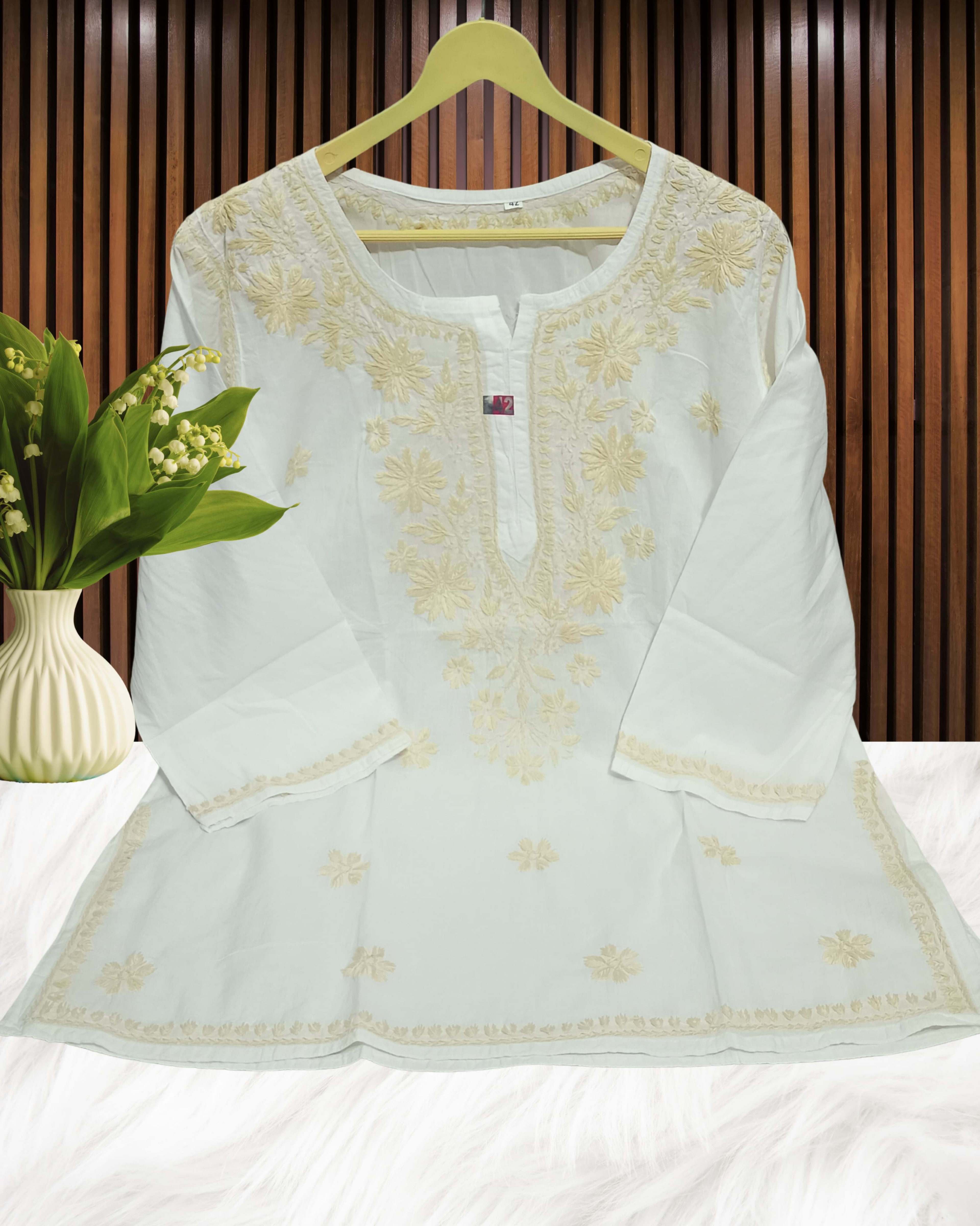 Pairahan Signature Lucknowi Chikankari Handwork Short Top – Contrast Thread Embroidery on Pure Cotton Lucknowi Chikankari - Full view 5