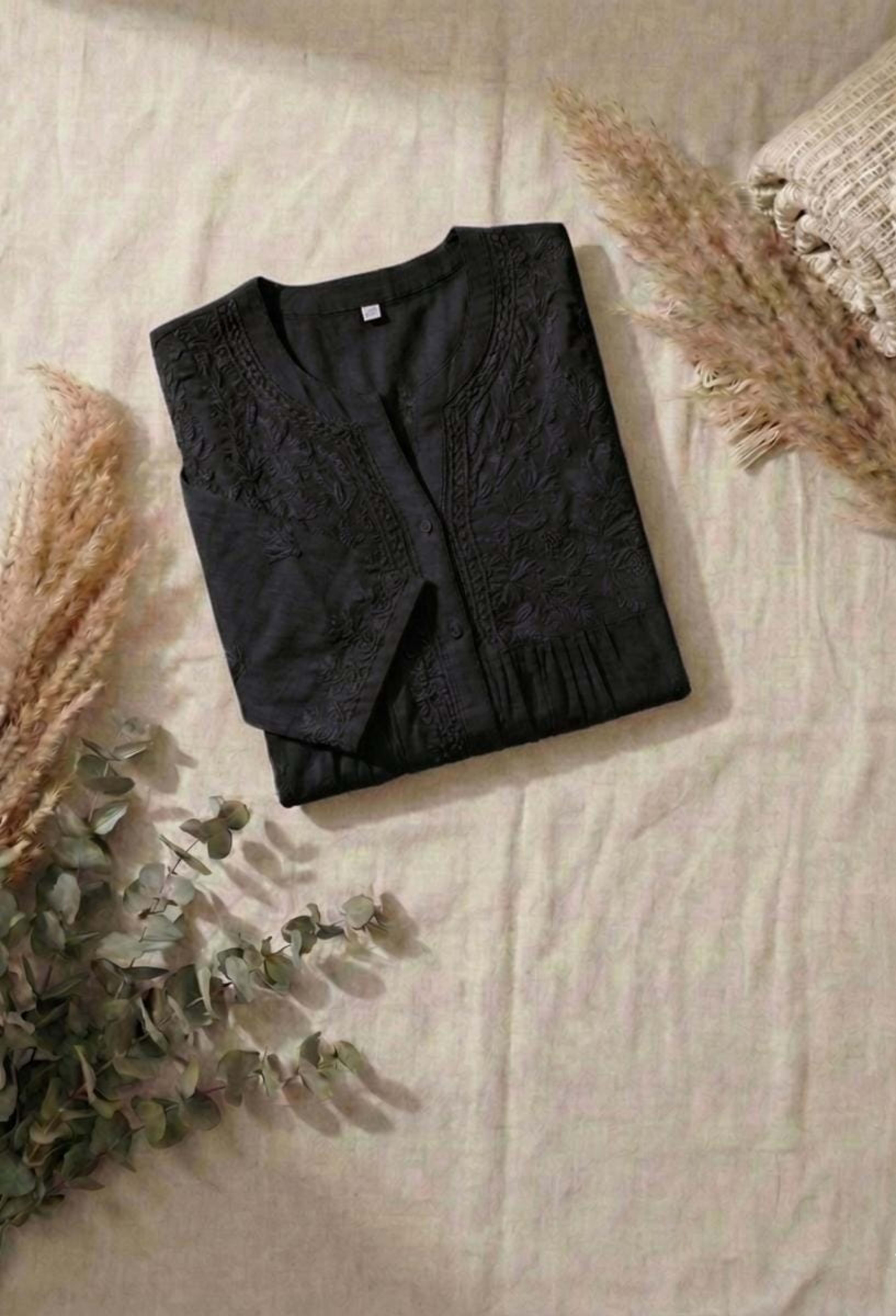 Premium 16kg Rayon Pleated Short Kurti (V-Neck with Buttons) Lucknowi Chikankari - Full view 7