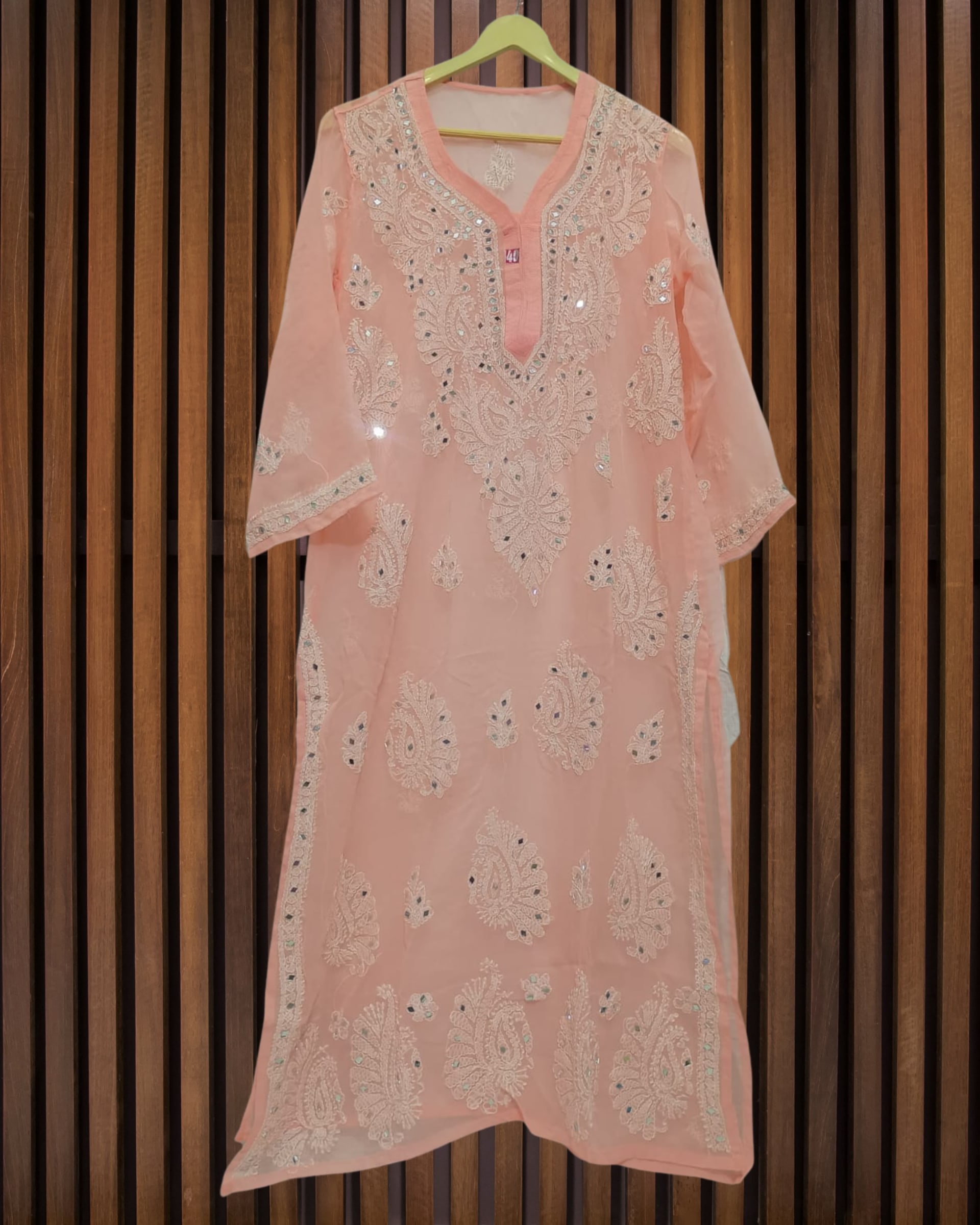 Pairahan Gulzar Kurti Lucknowi Chikankari - Full view 14