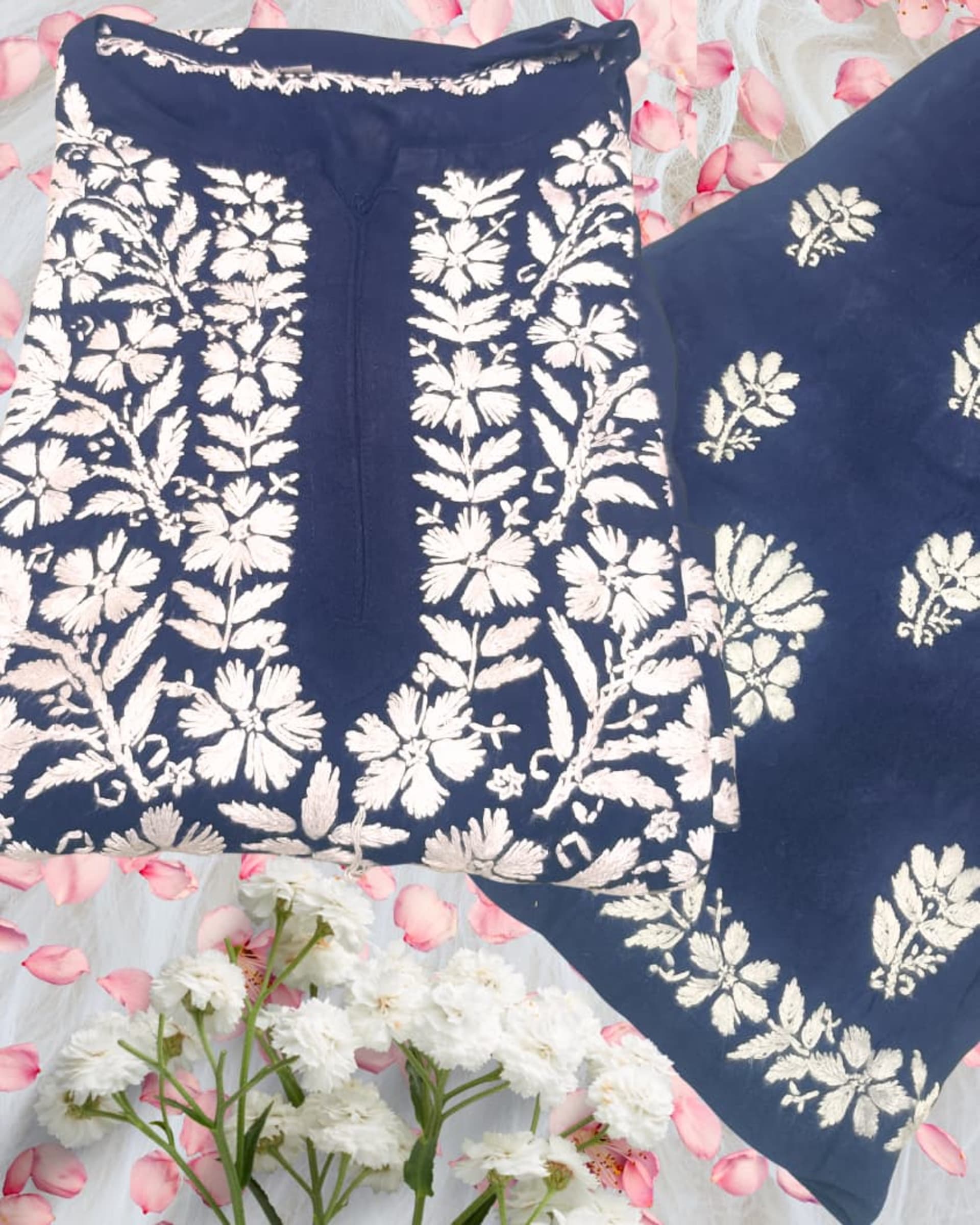 Noorie Plazzo Set Lucknowi Chikankari - Full view 6