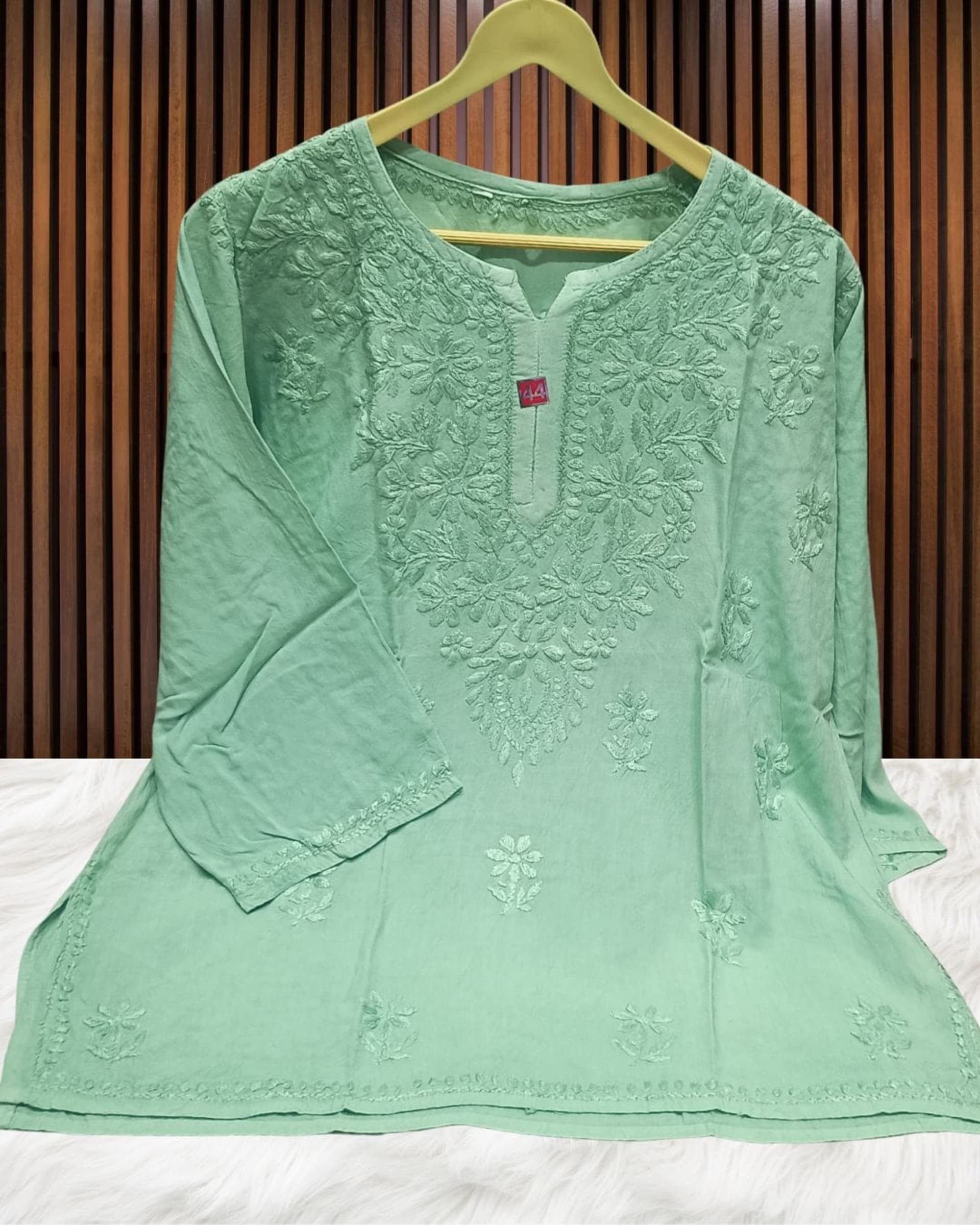 NOOR CHIKANKARI SHORT TOP Lucknowi Chikankari - Full view 19