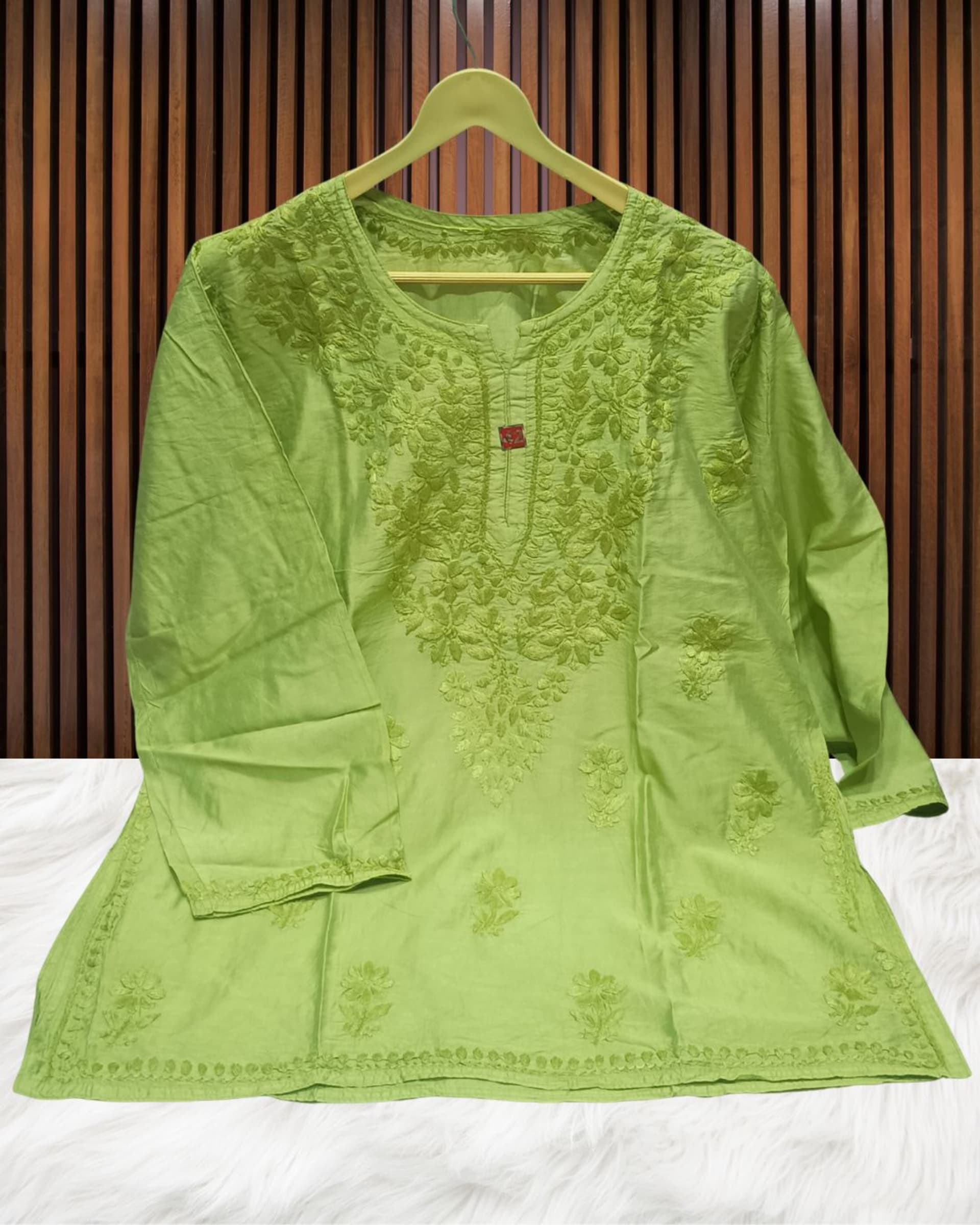 Lucknowi Handwork Short Chikankari Kurti Lucknowi Chikankari - Full view 14