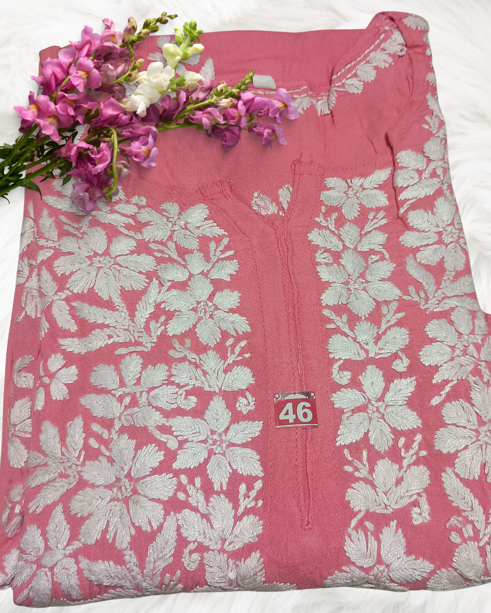 Lucknowi Handwork Chikankari Kurti – White Thread Lucknowi Chikankari - Full view 9