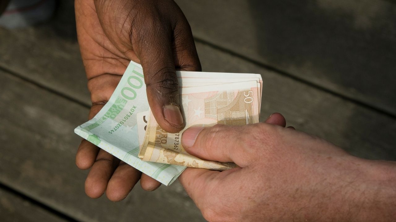 banner of Remittances : their importance and stakes involved