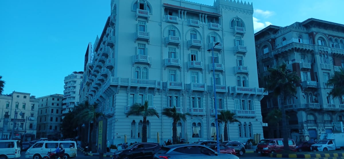 Cecil Hotel 