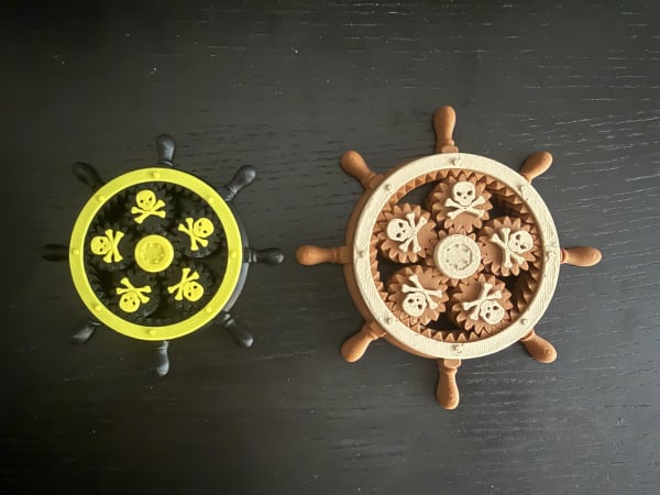 Timón de Barco Pirata Jolly Roger Engranajes Fidget Spinner