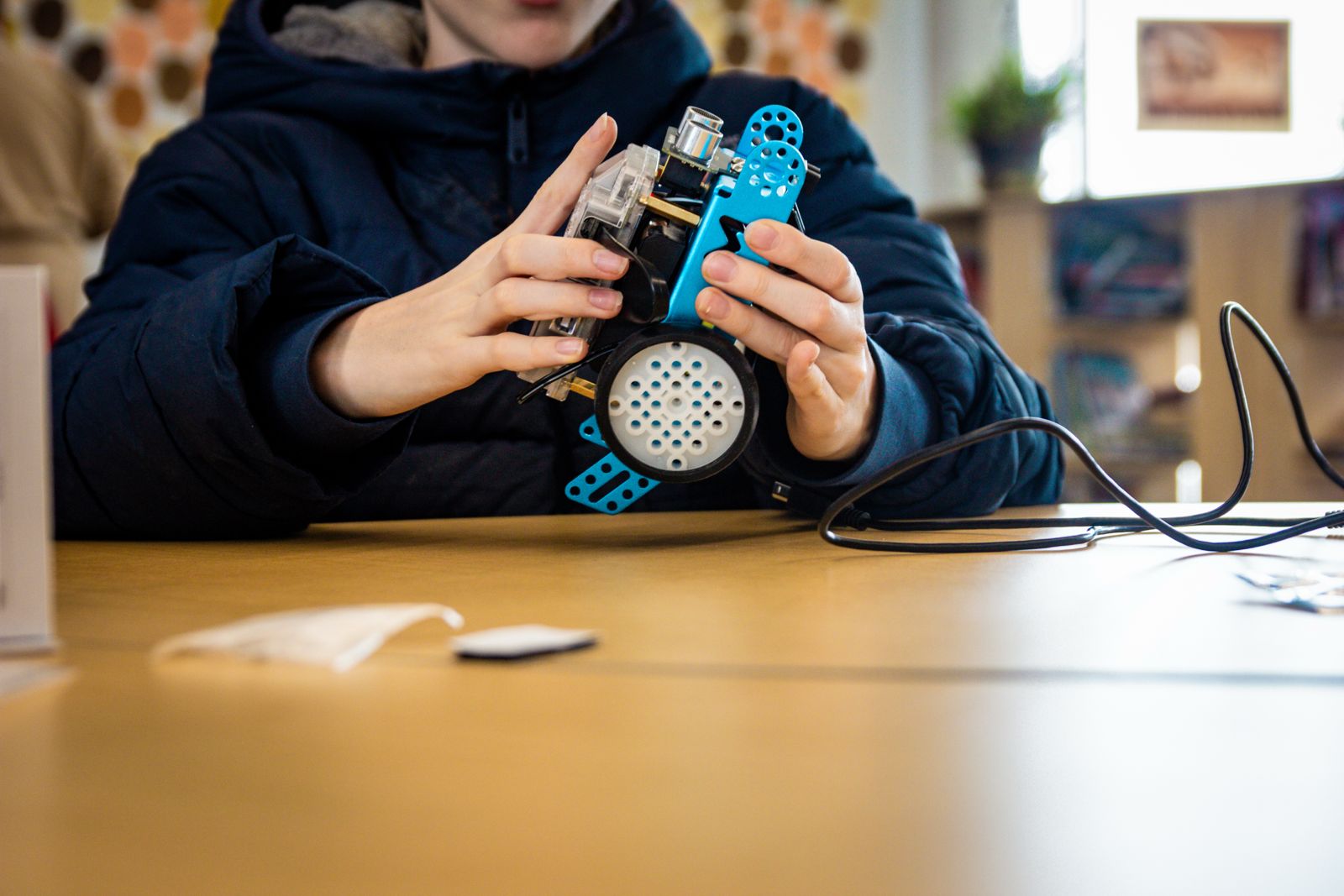 Kids STEAM Workshop - Photo 4