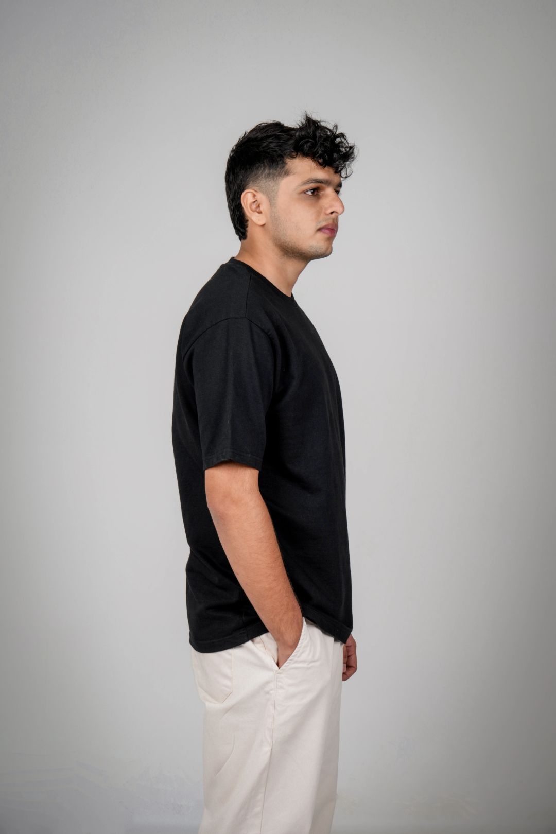 Solid Cotton Round Neck Relaxed Fit T-Shirt - Black