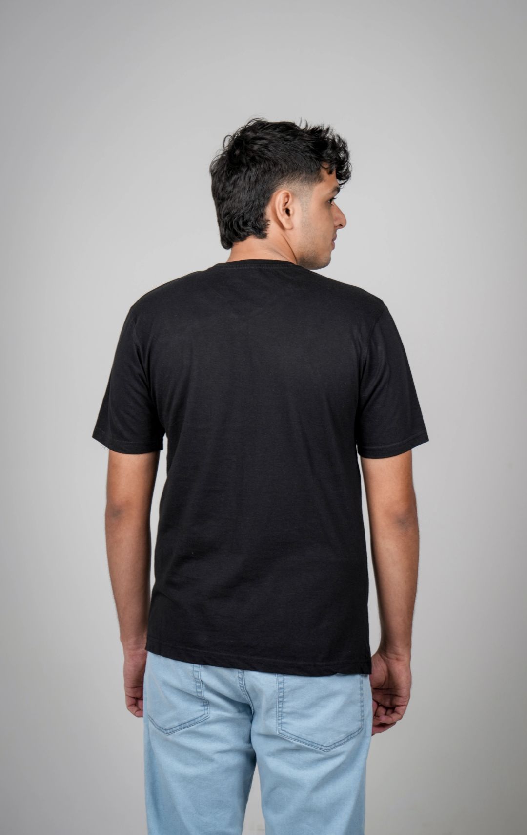 Solid Cotton Round Neck T-Shirt - Black