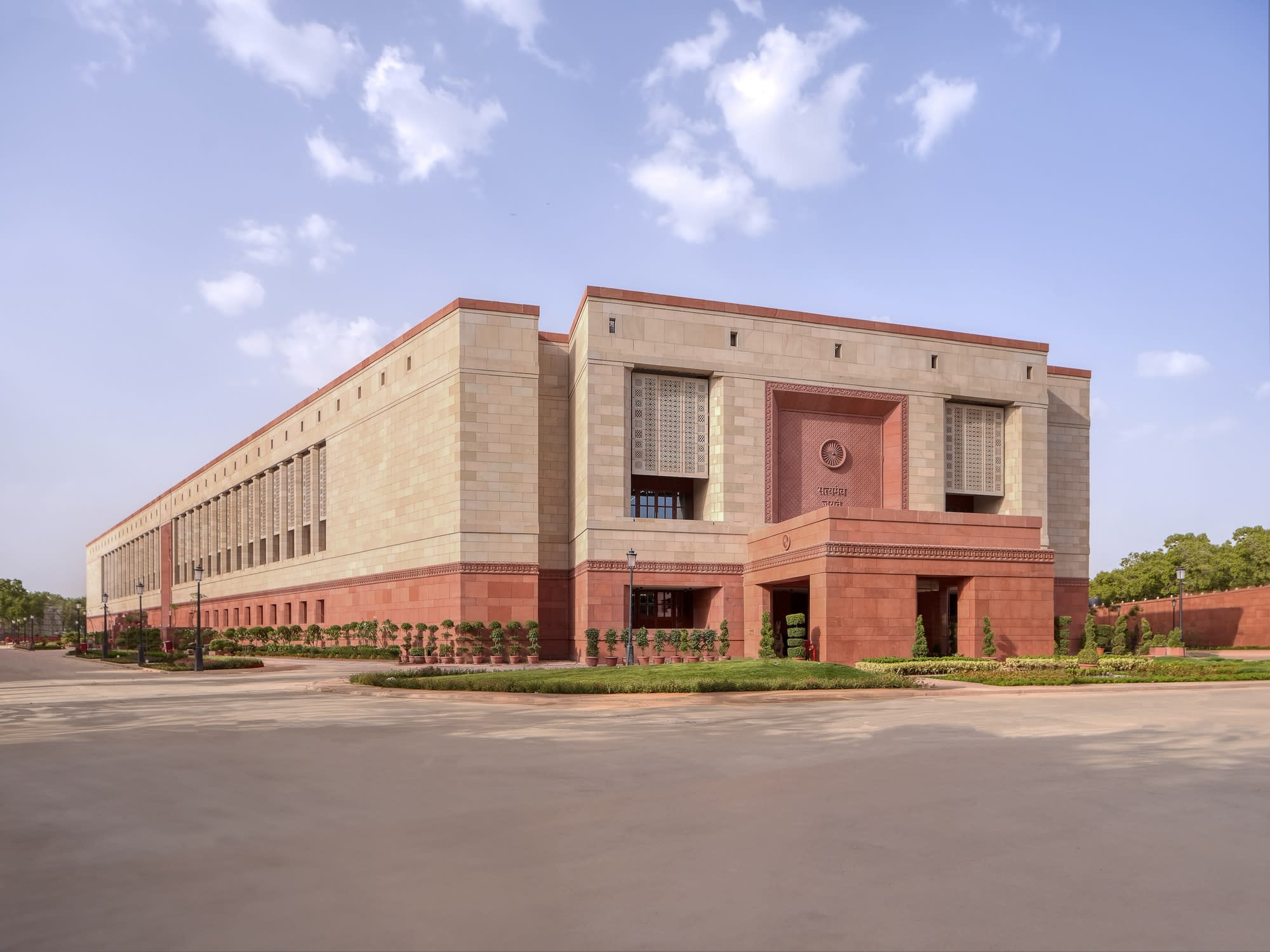 Formation, Structure, Functioning, and Role of the Lok Sabha Banner - The Best IAS Coaching in Delhi | SHRI RAM IAS Study Centre