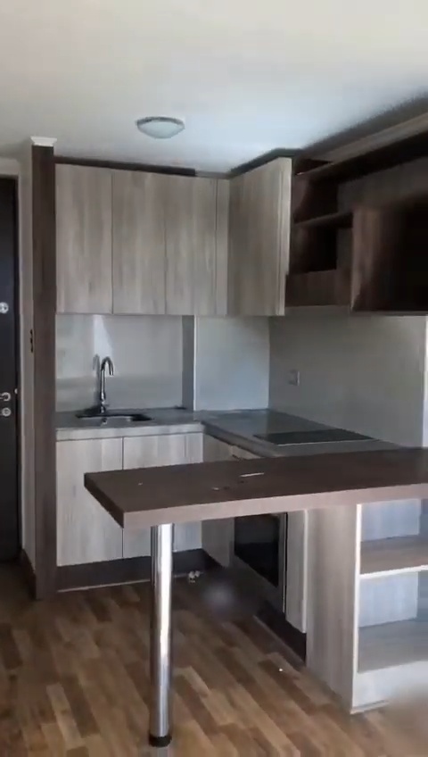 412