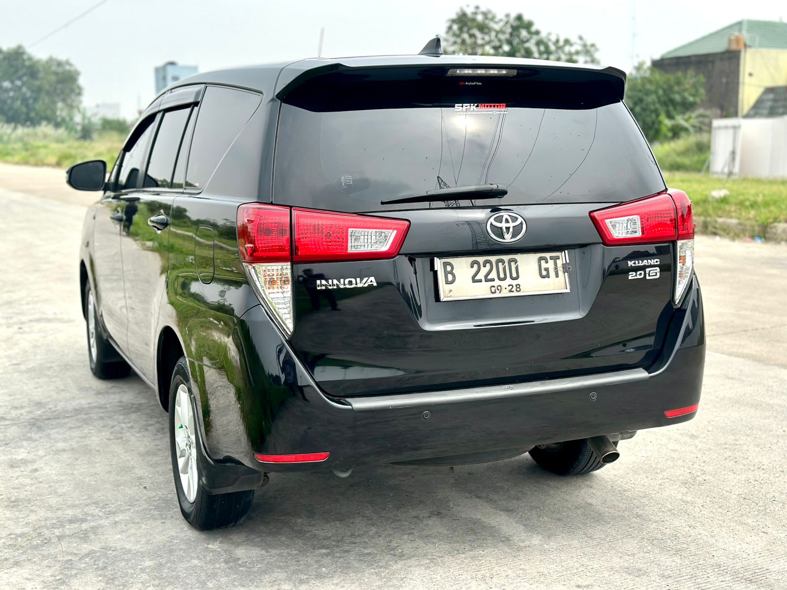 TOYOTA Innova G 2.0 AT 2