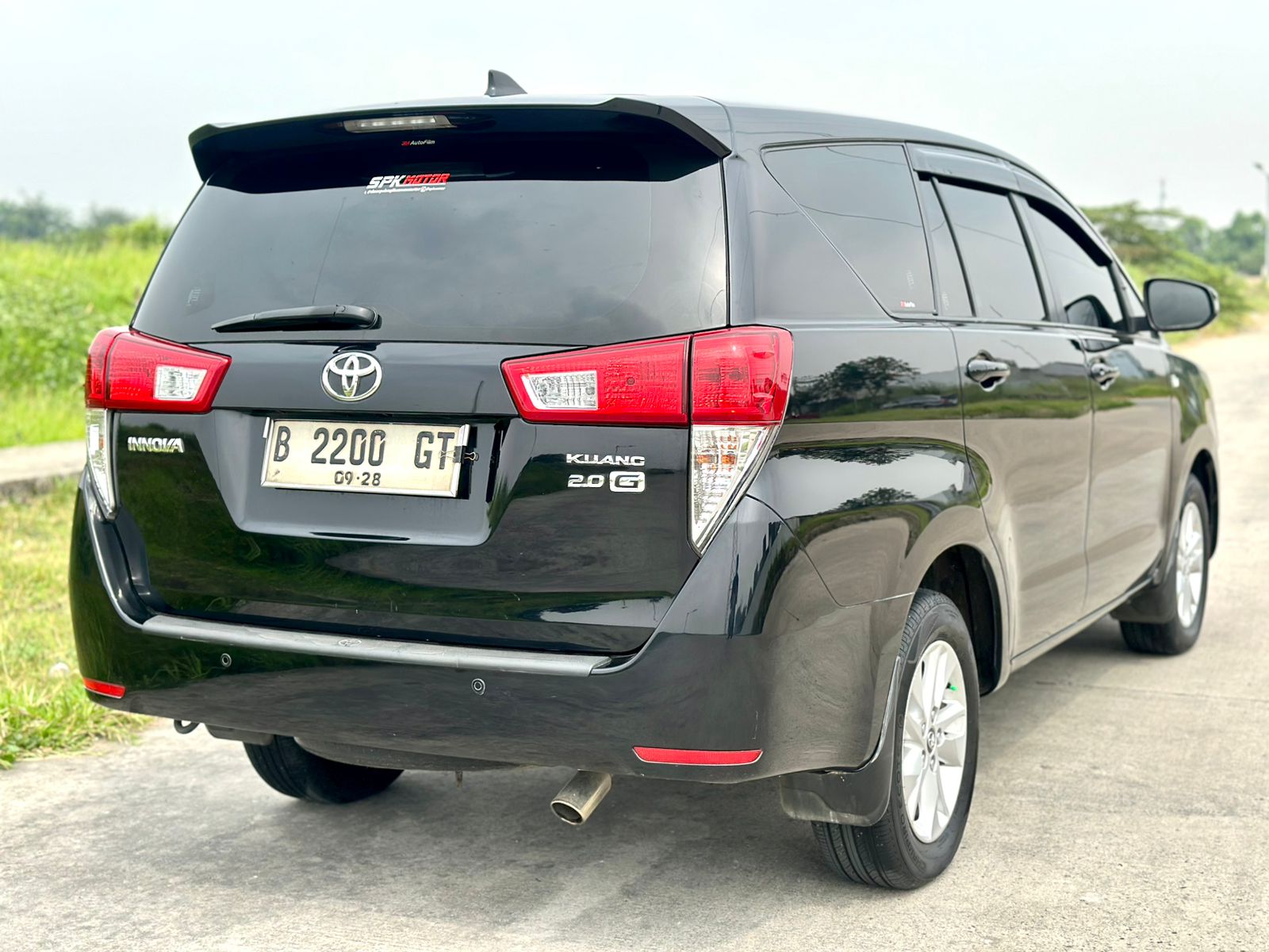 TOYOTA Innova G 2.0 AT 3