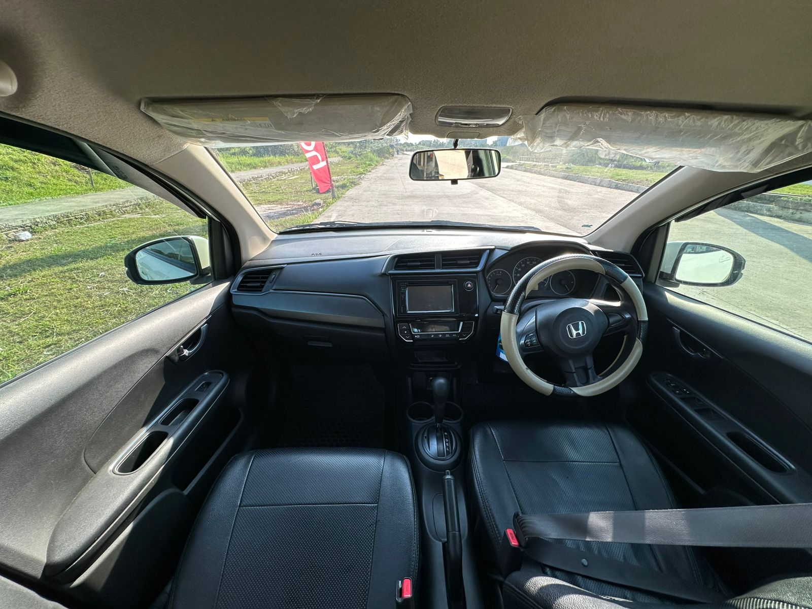 HONDA MOBILIO E CVT 5
