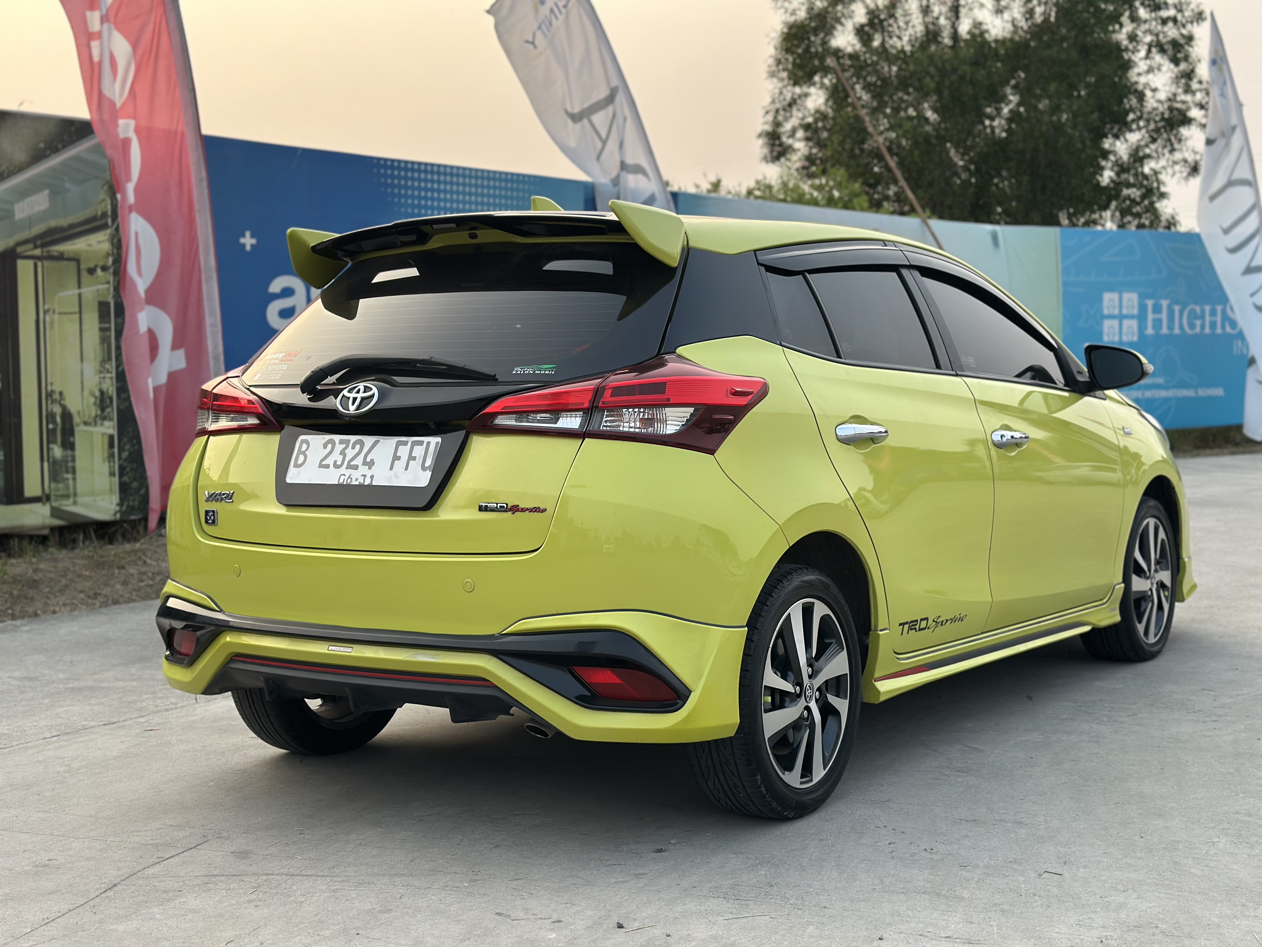 Toyota Yaris S TRD CVT 2021 4